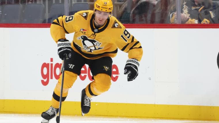 Penguins Re-Sign Pair Of Players Ahead Of Free Agency