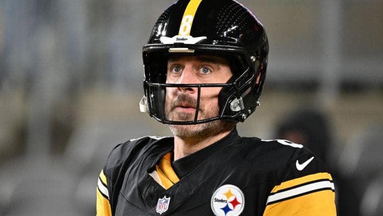 Former NFL QB Makes Encouraging Aaron Rodgers Prediction For Steelers Fans