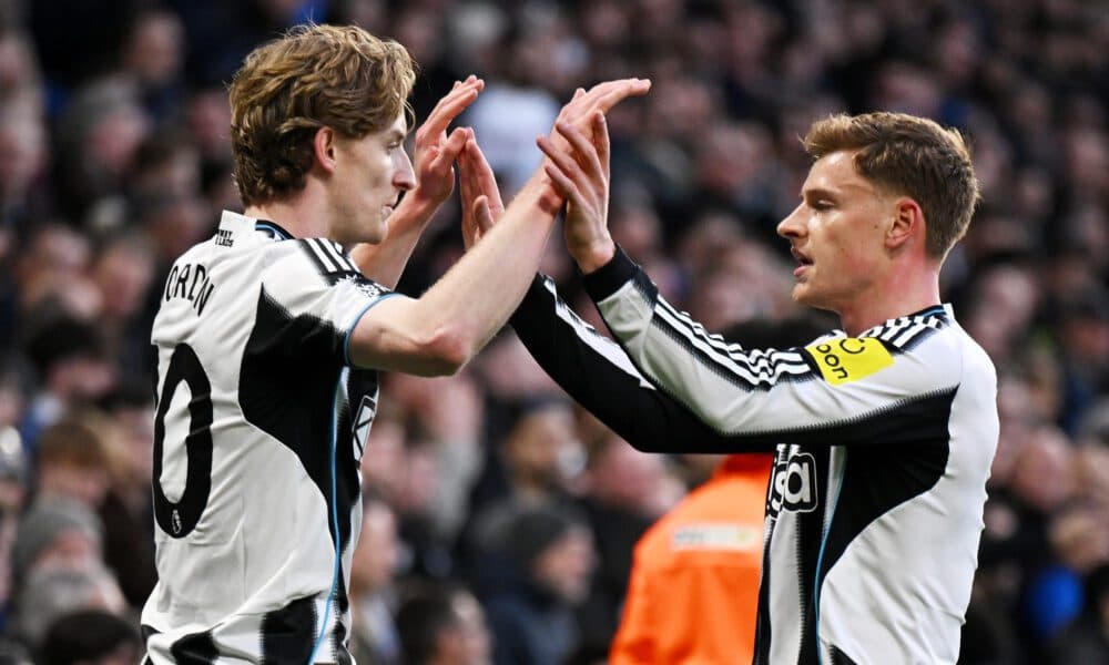 Newcastle United's Premier XI Takes on Barcelona in Key Champions League Final: Eddie Howe's Substitutes to Make a Splash!