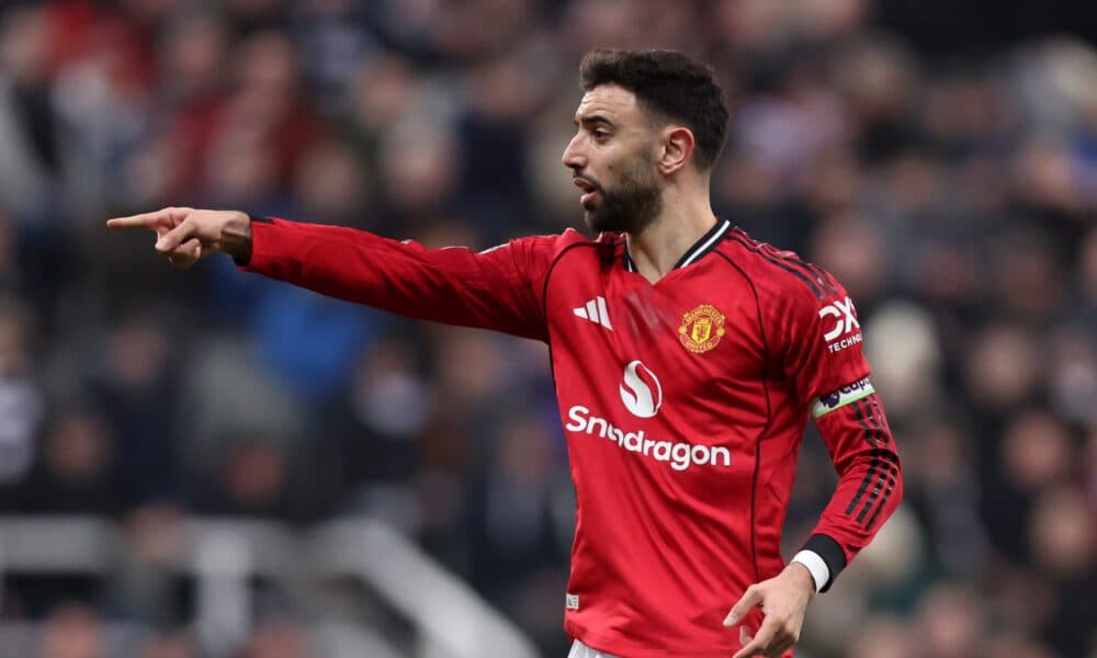 Bruno Fernandes's Stunning Goal Cements Man United's Semi-Final Triumph Against Aston Villa!