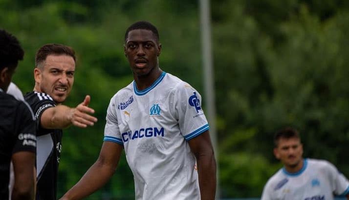 Chelsea eyeing OH Leuven centre-back Roggerio Nyakossi