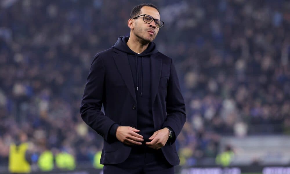 Rosenior is safe even if Chelsea miss out on Champions League football