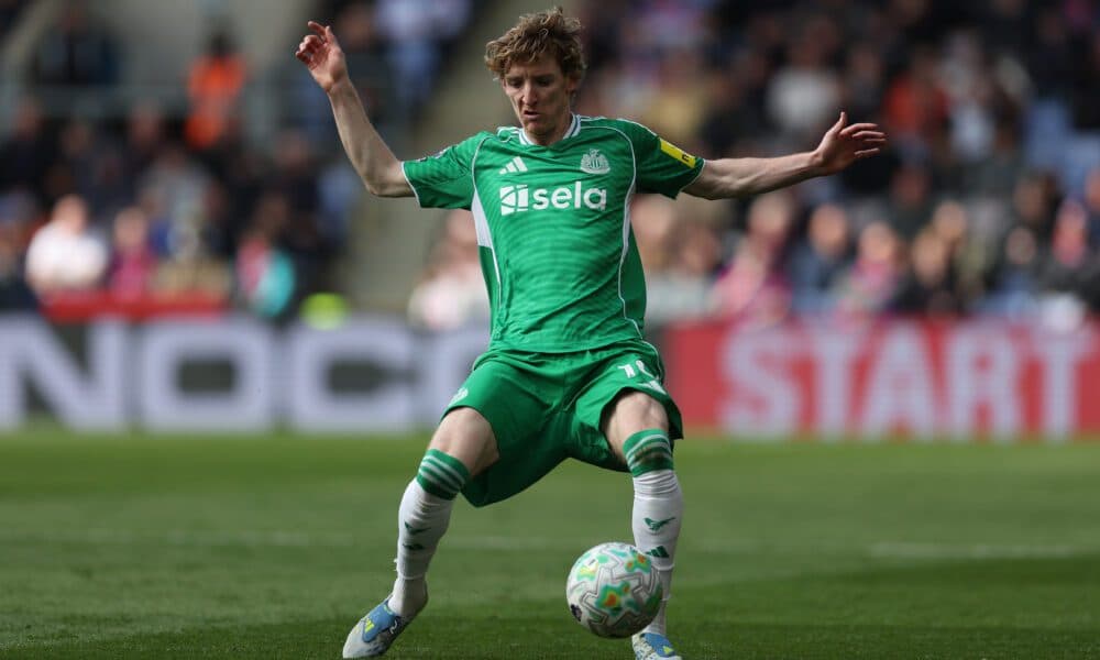 Bayern considering a move for Newcastle star Anthony Gordon