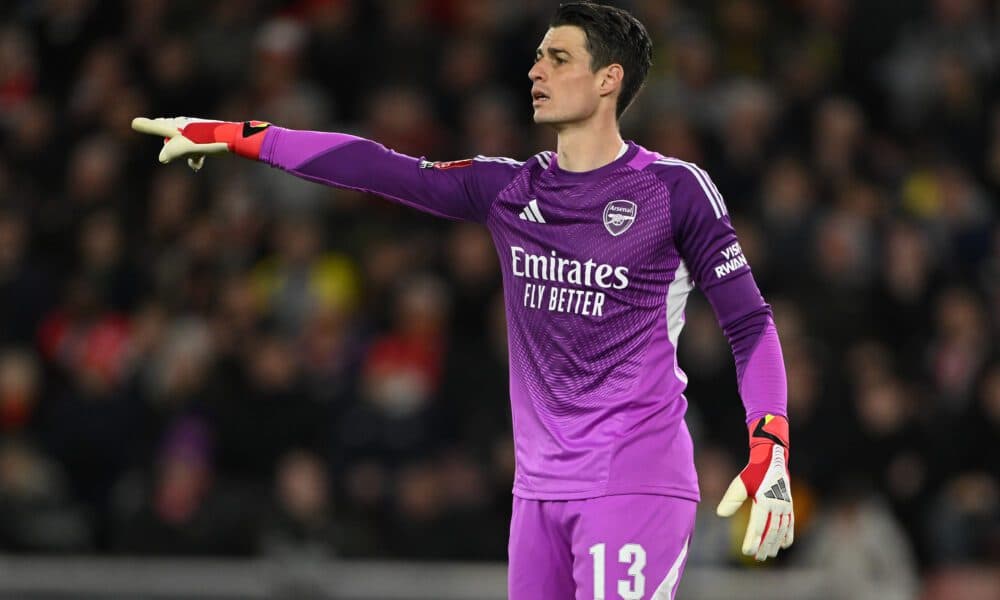 Inter turn to Arsenal goalkeeper Kepa Arrizabalaga after putting move for Tottenham star Guglielmo Vicario