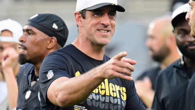 Aaron Rodgers Announces He Plans to Retire From the NFL After 2026 Season