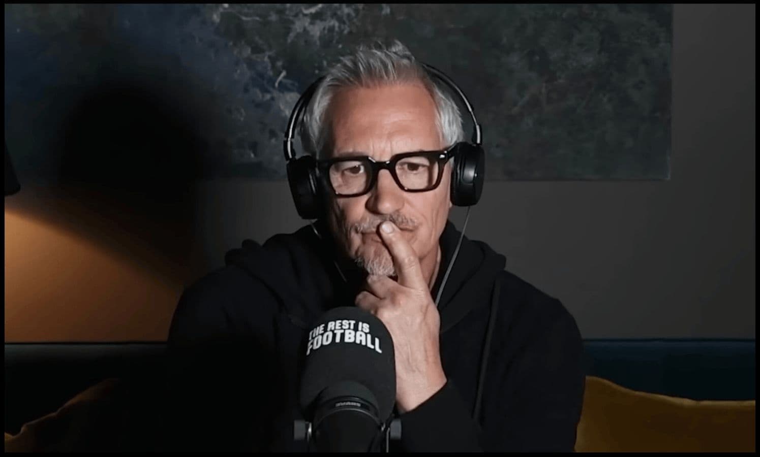 ‘I don’t get it at all’: Gary Lineker ‘absolutely bewildered’ by Man Utd decision after watching their win over LFC