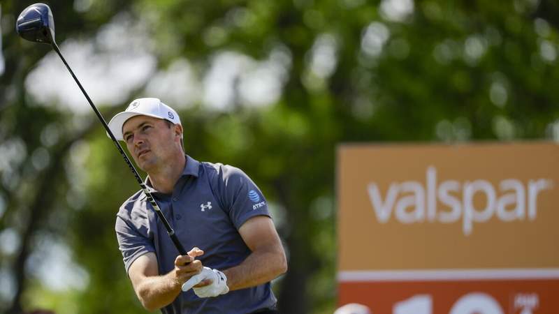 It’s crowded at the top after Day of Valspar Championship