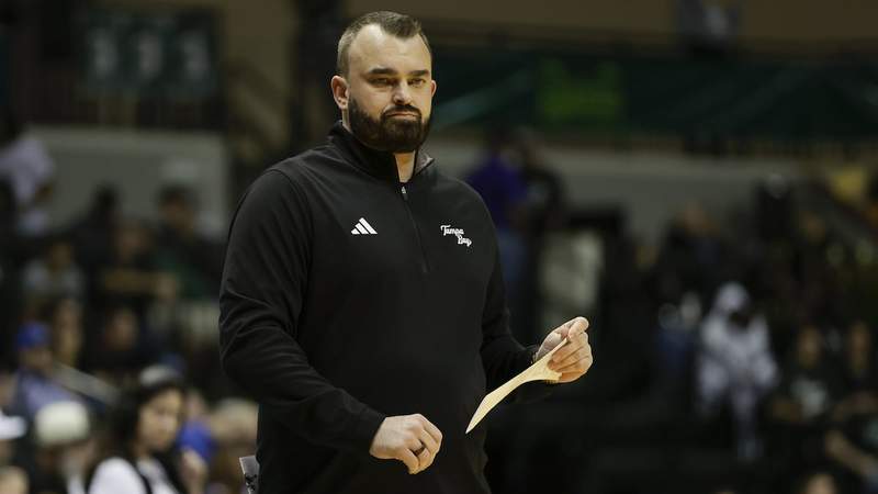 Bryan Hodgson leaving USF to coach at Providence, reports say