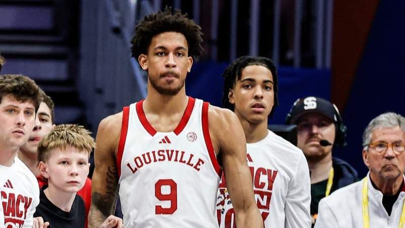 Brown Leads Louisville on Final Run as Fans Rise Up to Lift Champions!