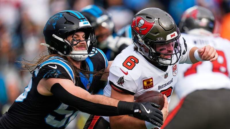 Bucs agree to 1-year deal with Panthers linebacker Christian Rozeboom