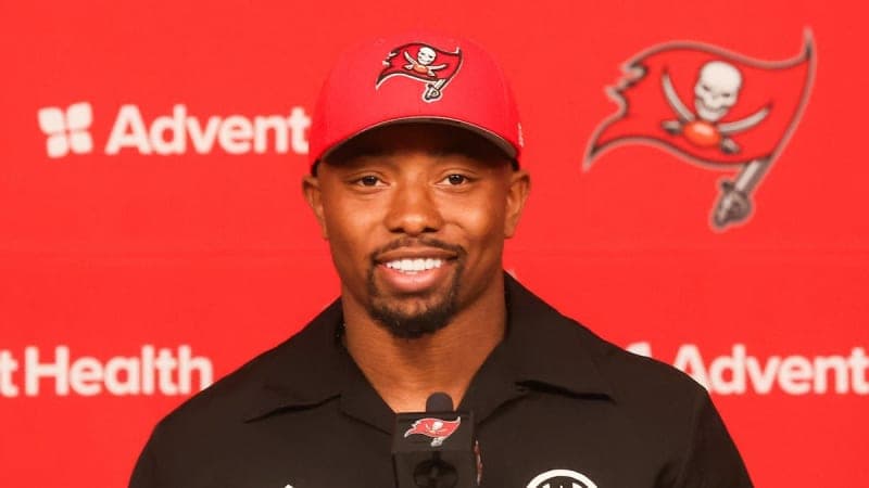 Kenneth Gainwell’s Game-Saving Goal: Bucs in Sight!