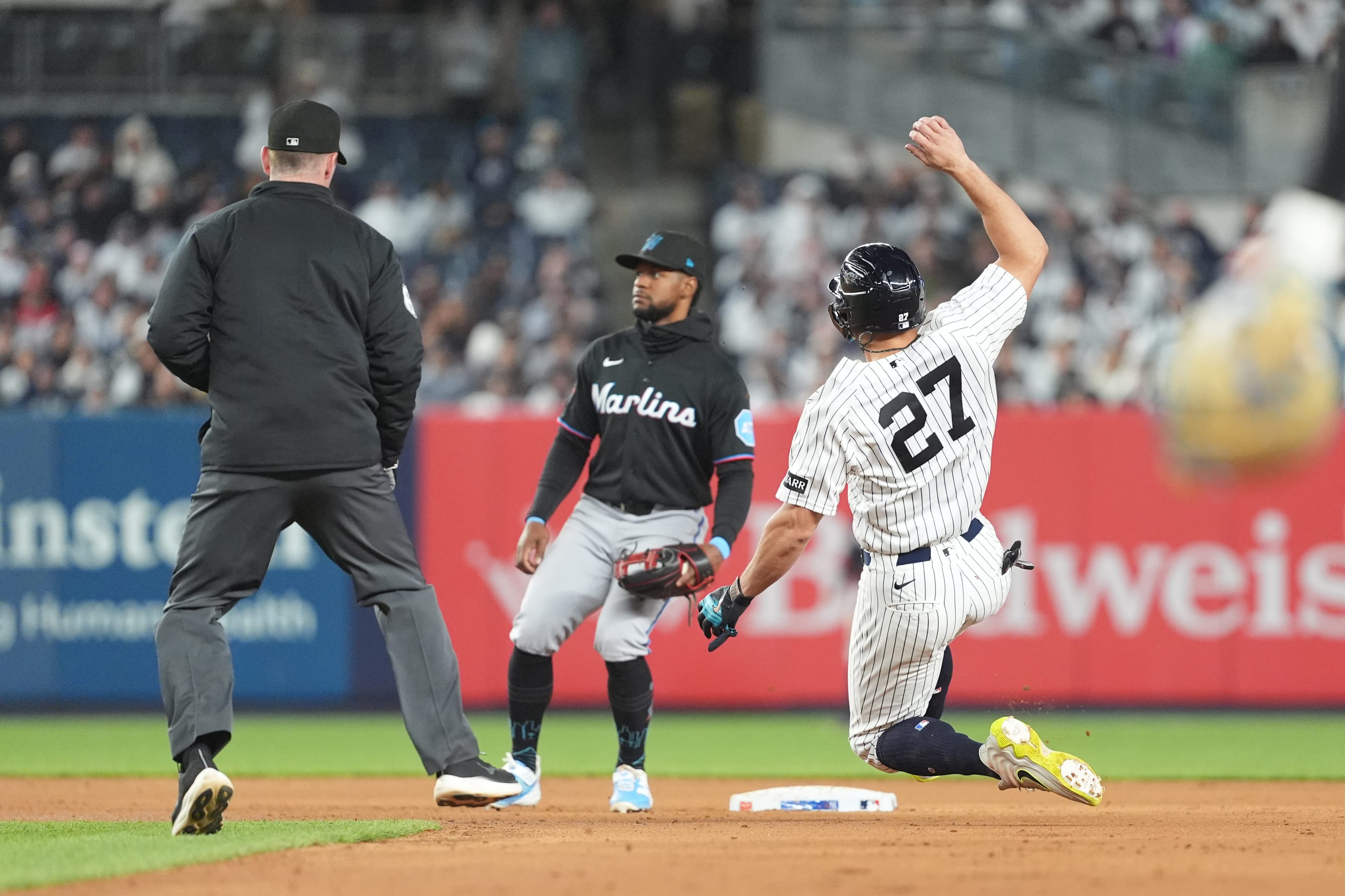 Yankees "find a way'' in Saturday's comeback victory against Marlins