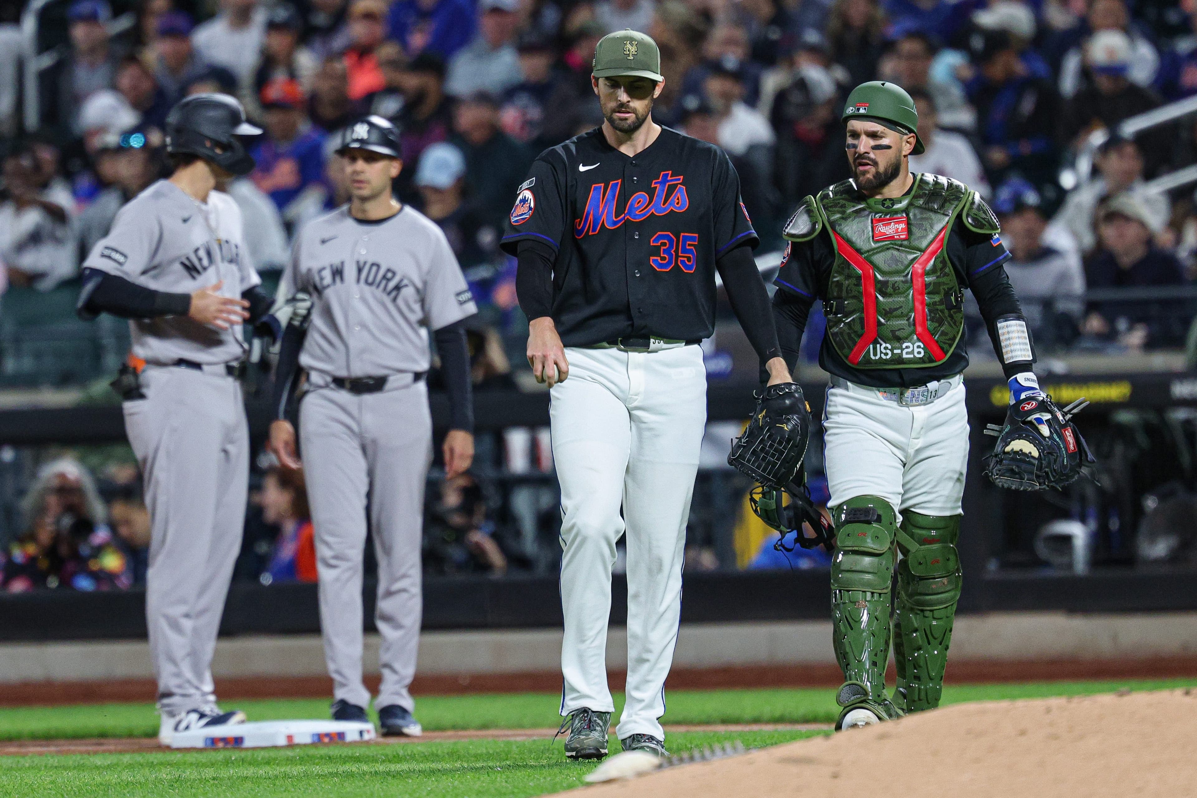Mets lose Clay Holmes to serious leg injury in Subway Series loss