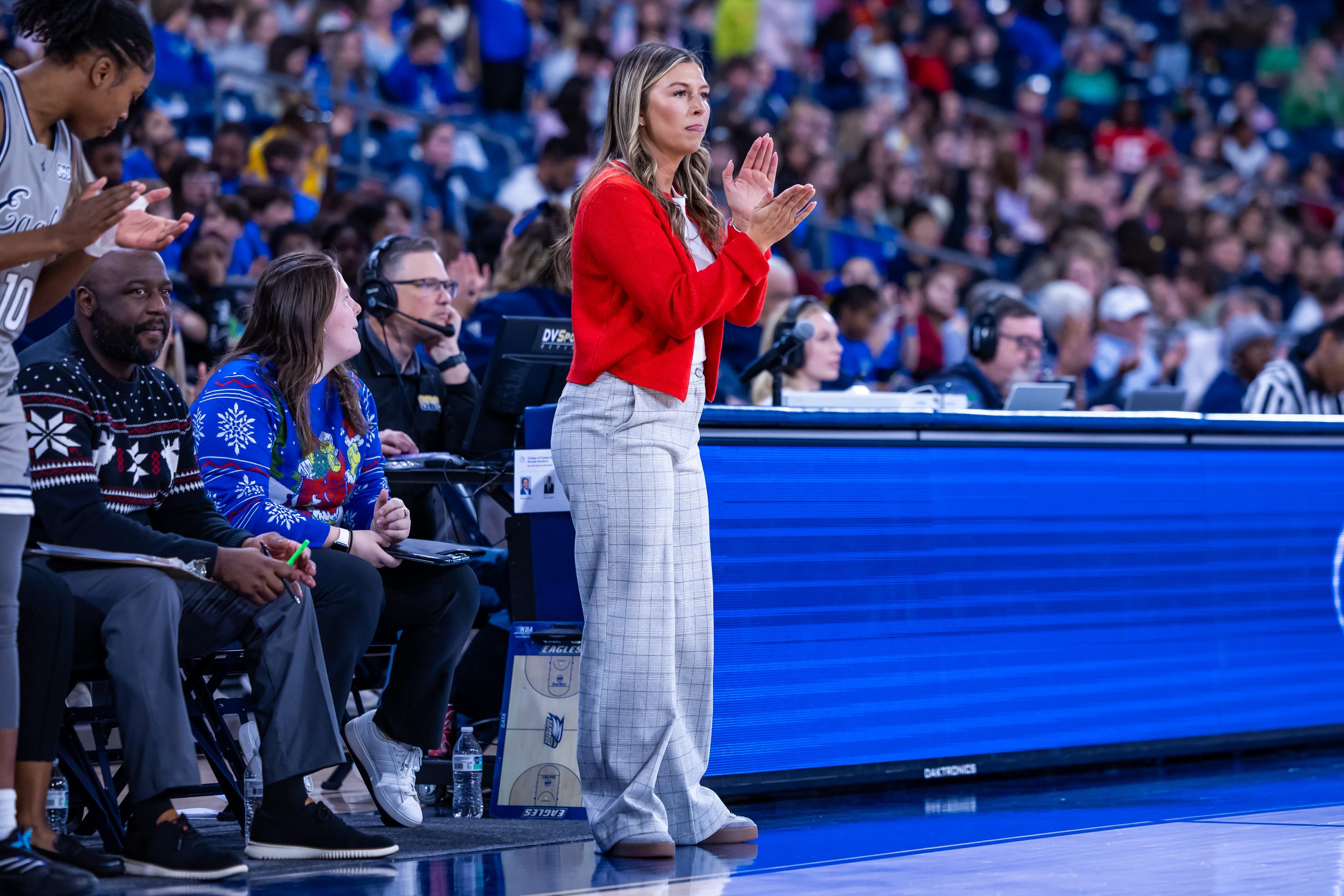 Who is Hana Haden? New Memphis women's basketball coach is 'all business'