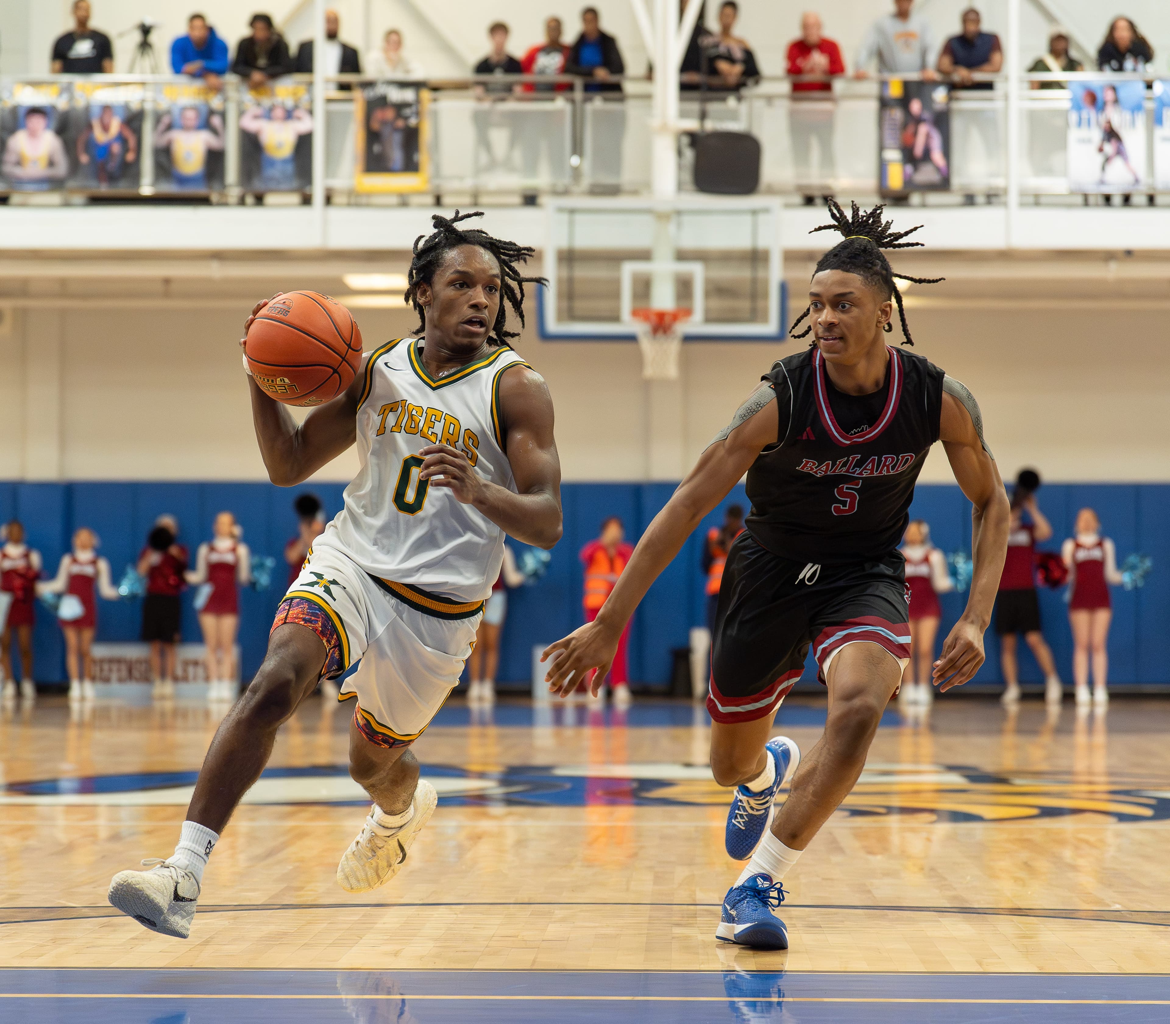 Elite Wildcats Take Down Wildcats 102-89 in Epic Finals Clash! LeBron James Thrilled Fans with Diving Dunks!