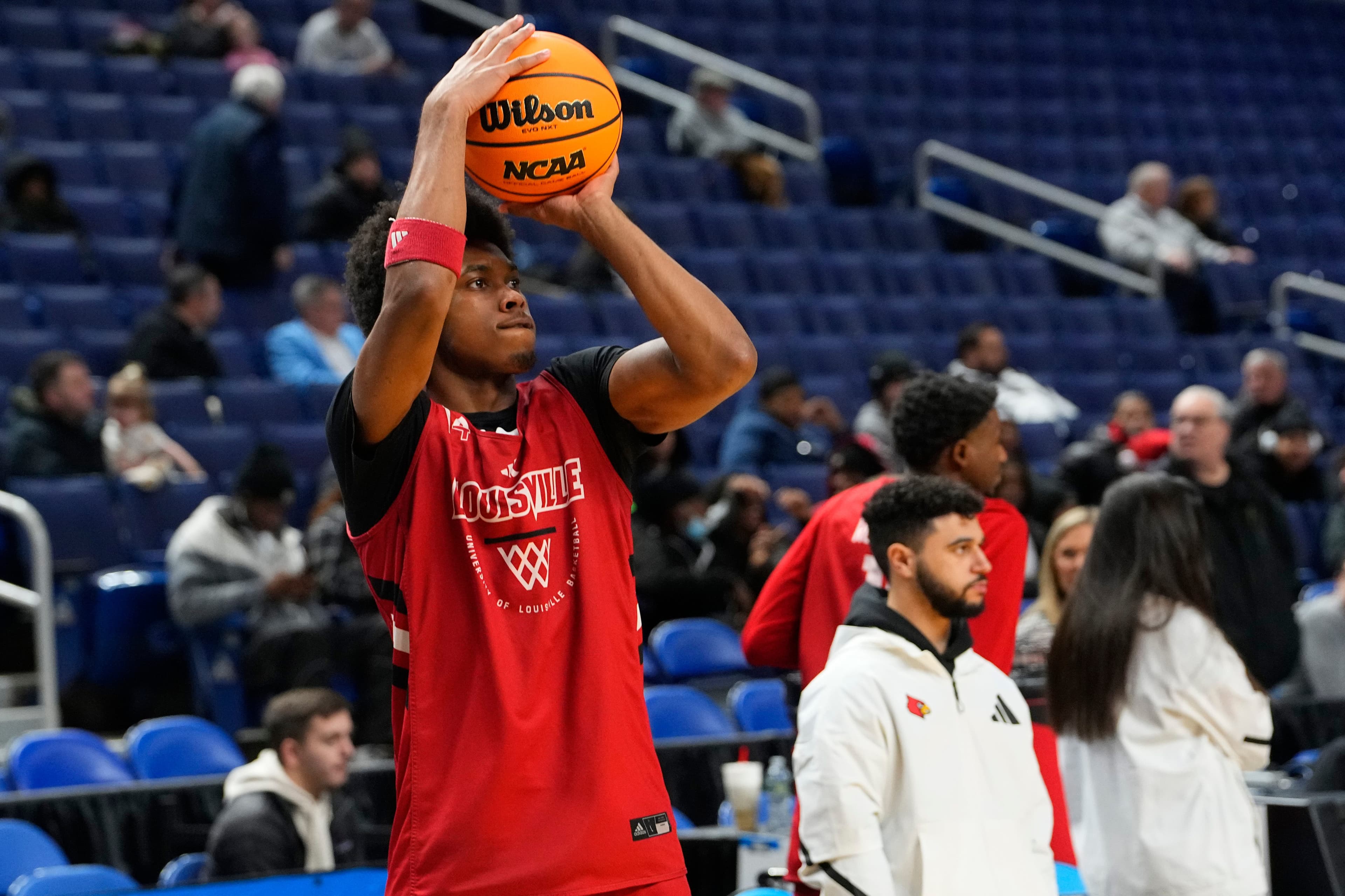 Louisville basketball arrives at NCAA Tournament doubted but determined