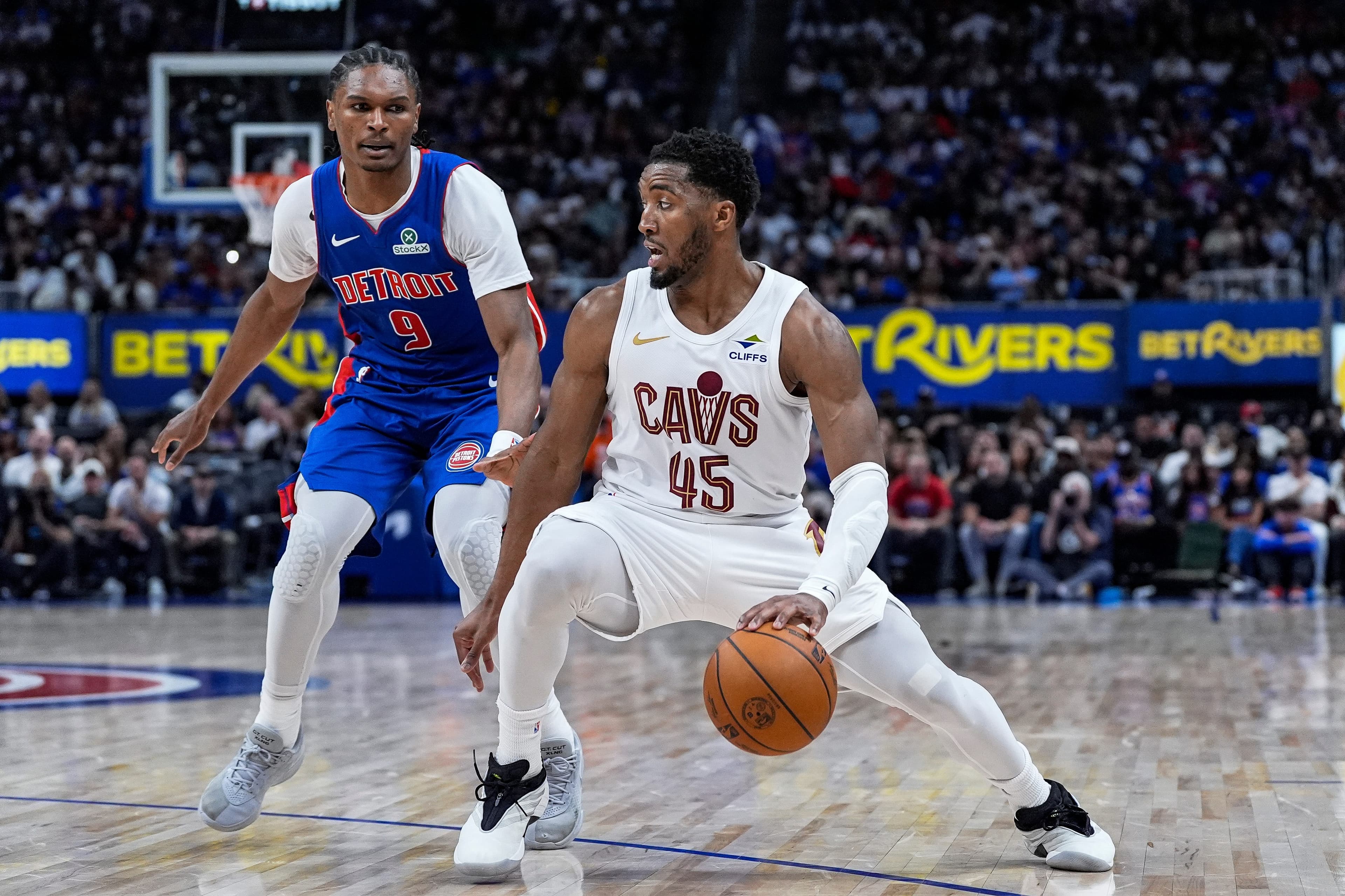 Donovan Mitchell, ex-Louisville star, leads Cavaliers to East finals