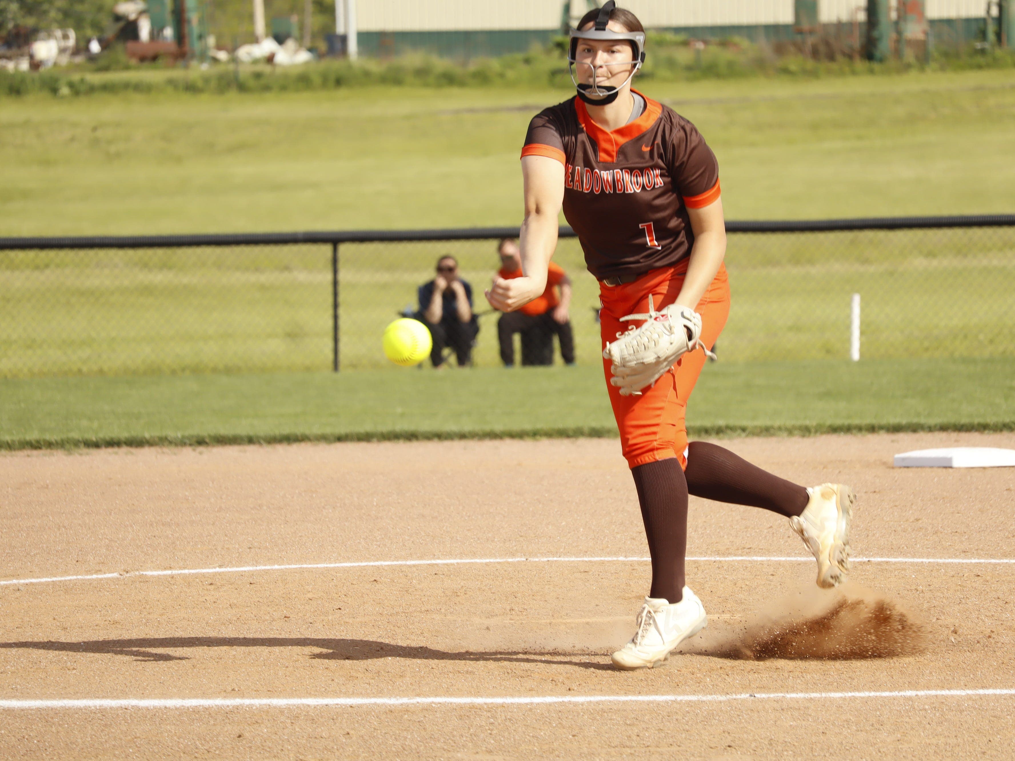 Meadowbrook's 'big stage' experience shines in playoff rout of Indian Creek