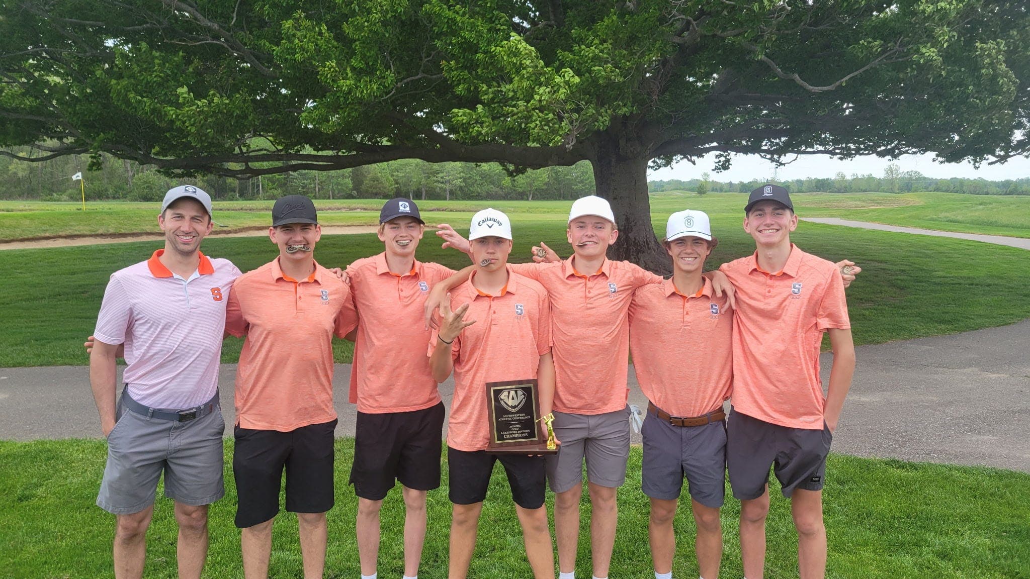 Saugatuck golf claims SAC Lakeshore title in stunning fashion, aims for regionals next