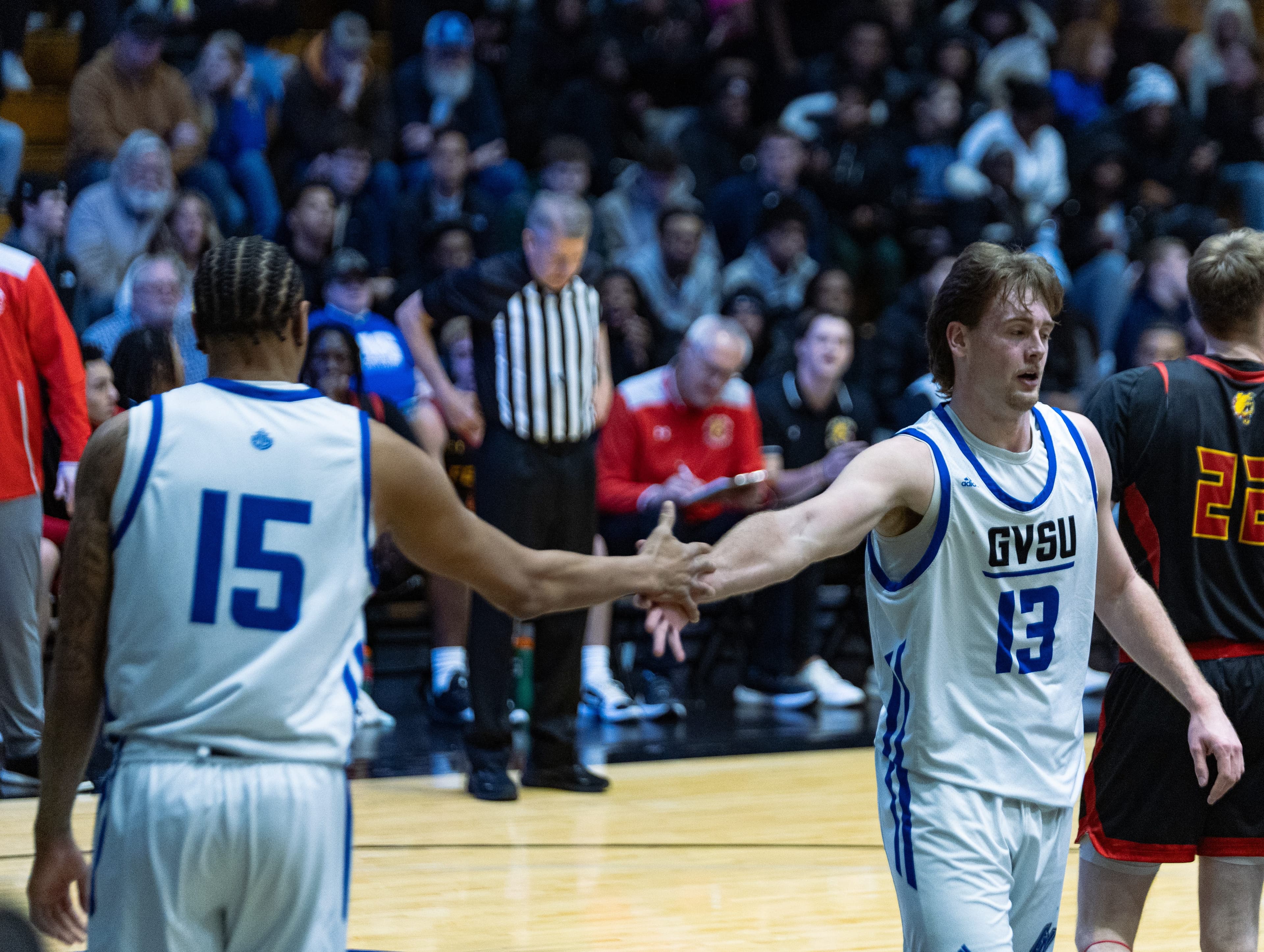 GVSU Men's Basketball Lights Up Sweet 16 With Thrilling Showings!