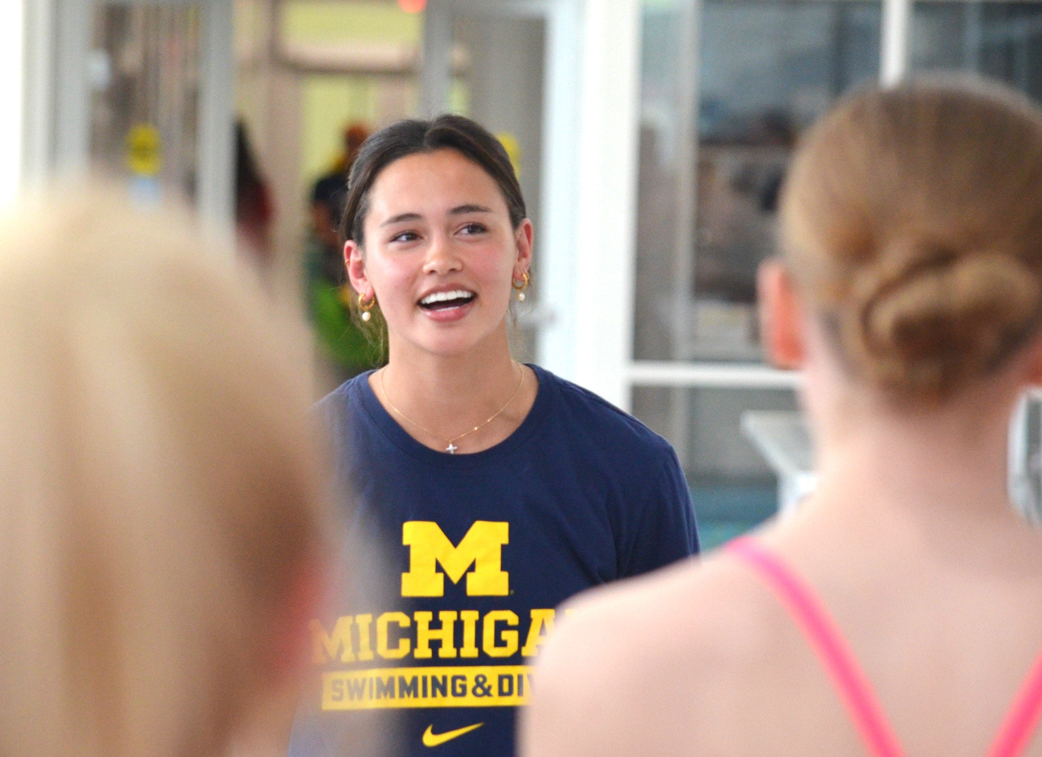 Olympian Bella Sims, U-M champ Tyler Ray inspire MLA swimmers with clinic