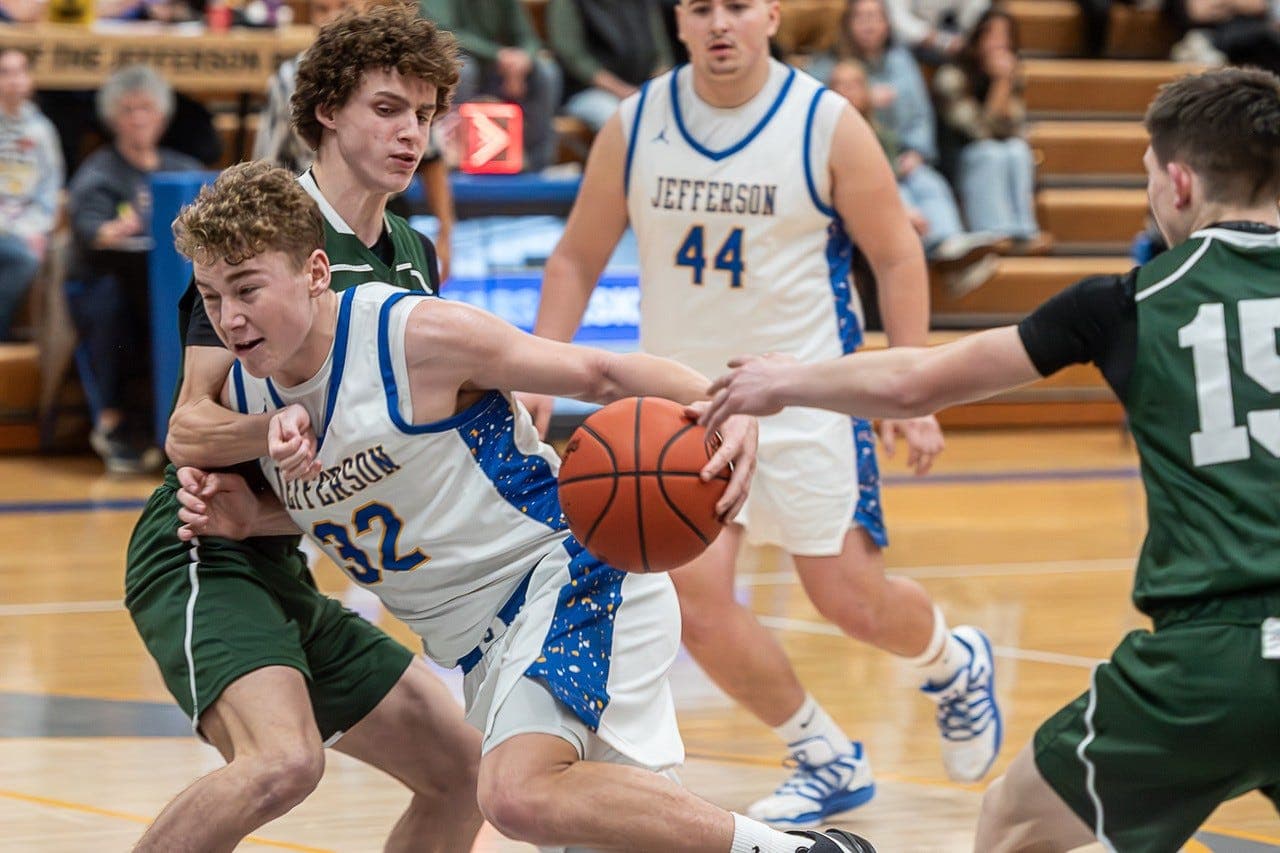 Trey Oldenburg goes from skinny homeschooler to Player of the Year