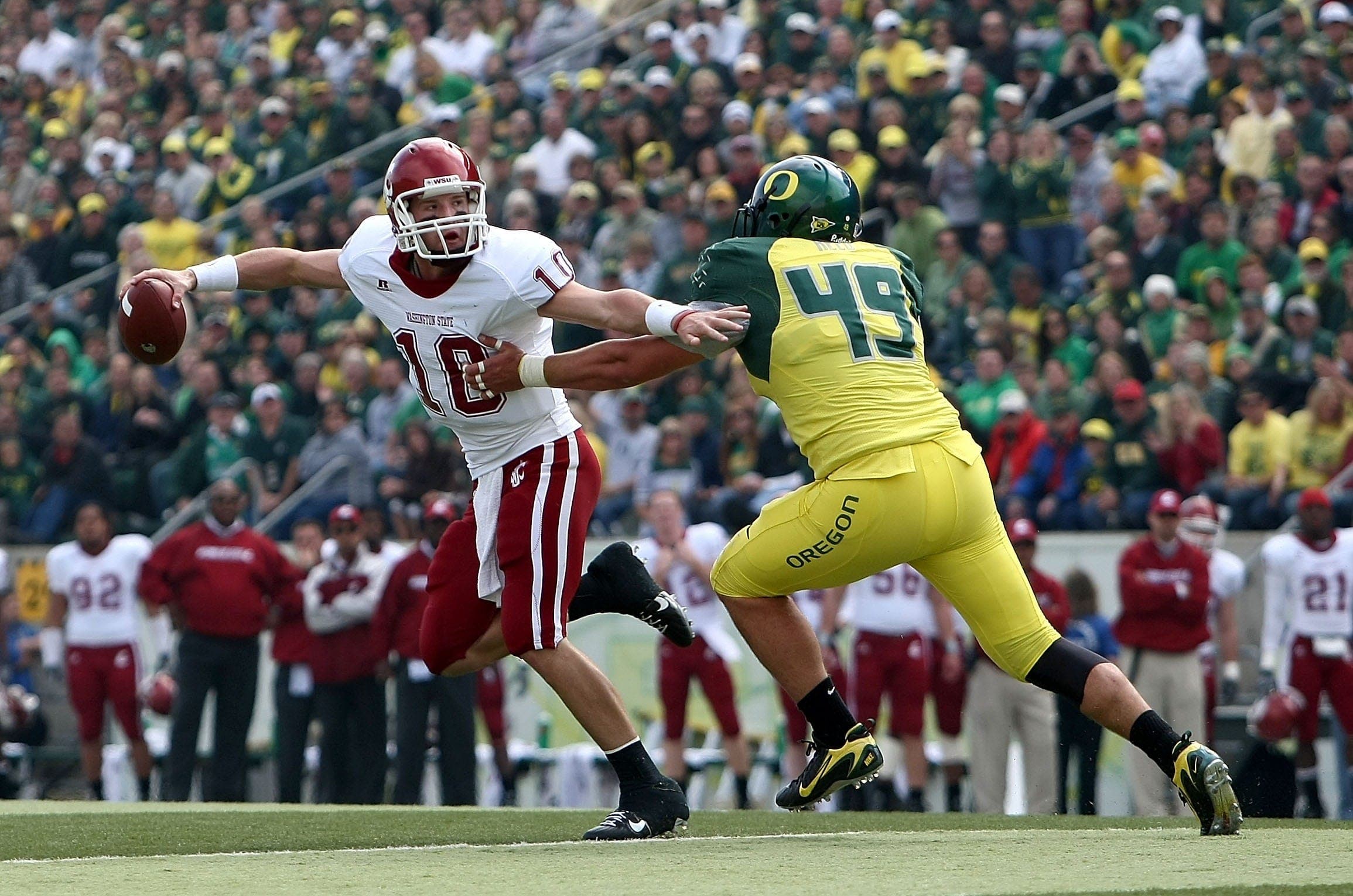 Who is Eugene-Springfield's All-Time Best Football Player? Vote Now!