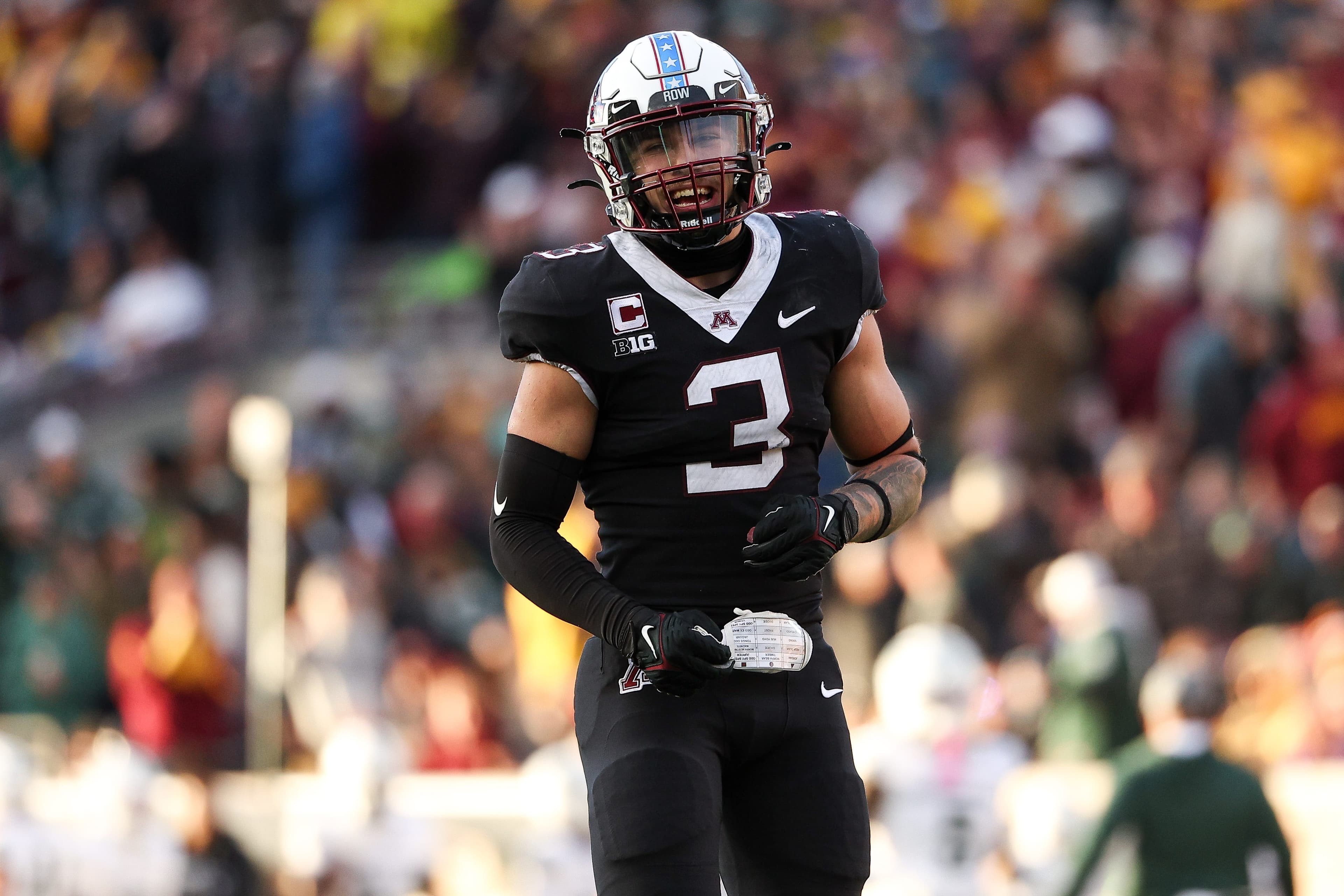 Why did Koi Perich decide to transfer to Oregon Ducks football?