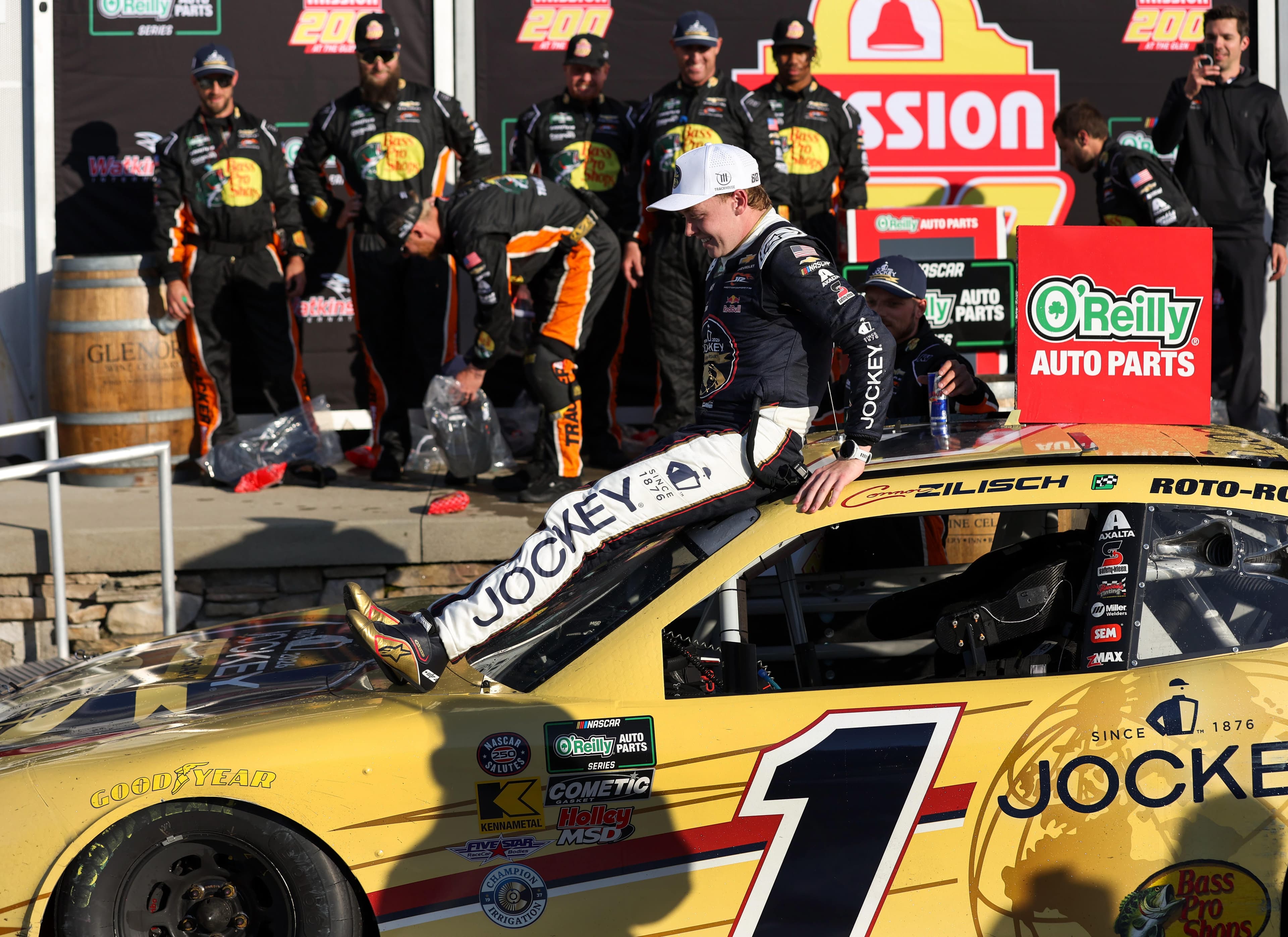 Zilisch soars to last-lap triumph in Mission 200 at The Glen