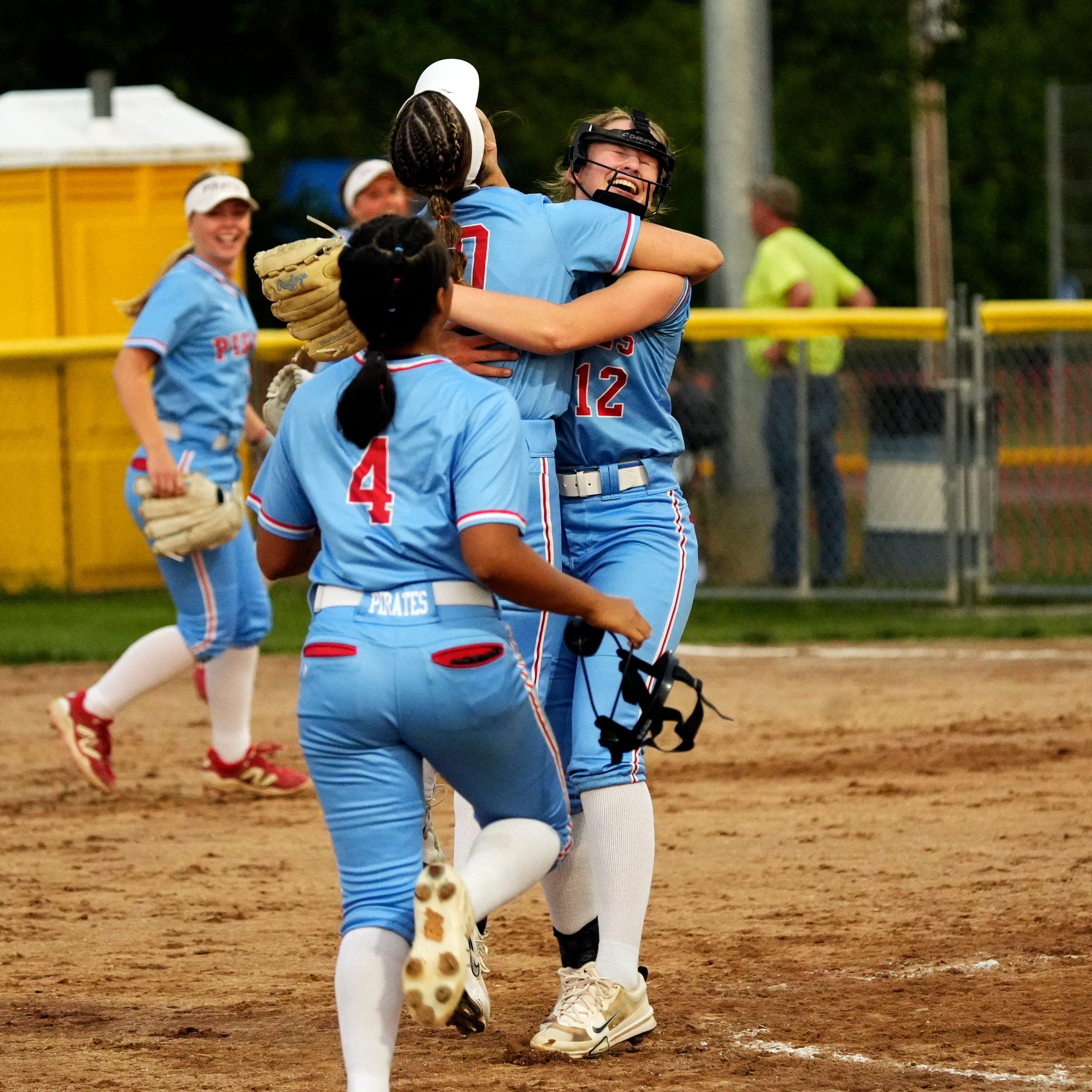 Garaway softball outlasts Crooksville to return to Sweet 16