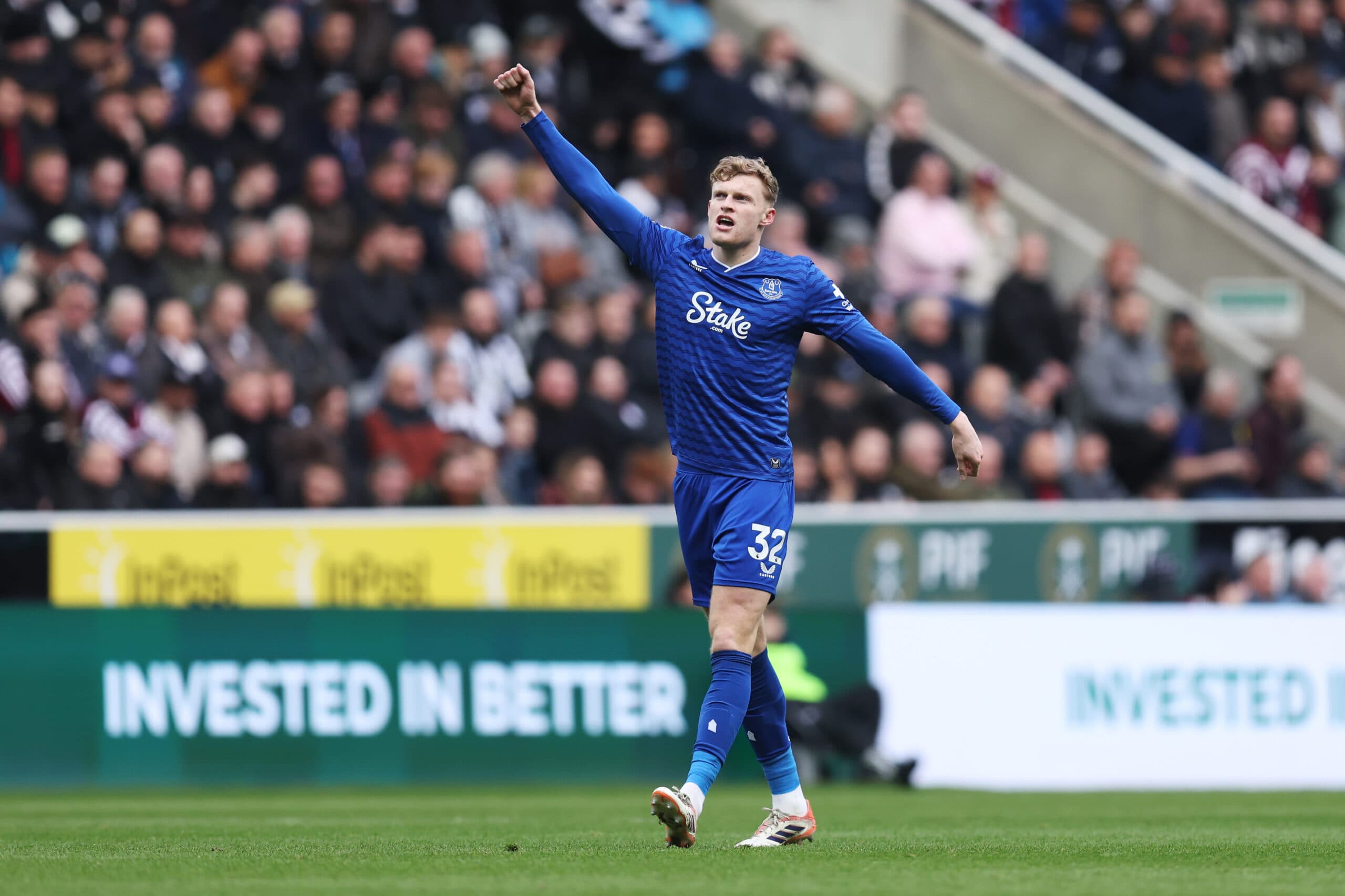 Manchester United Have Held Talks To Sign This Everton Defender: Decent Fit For Carrick?