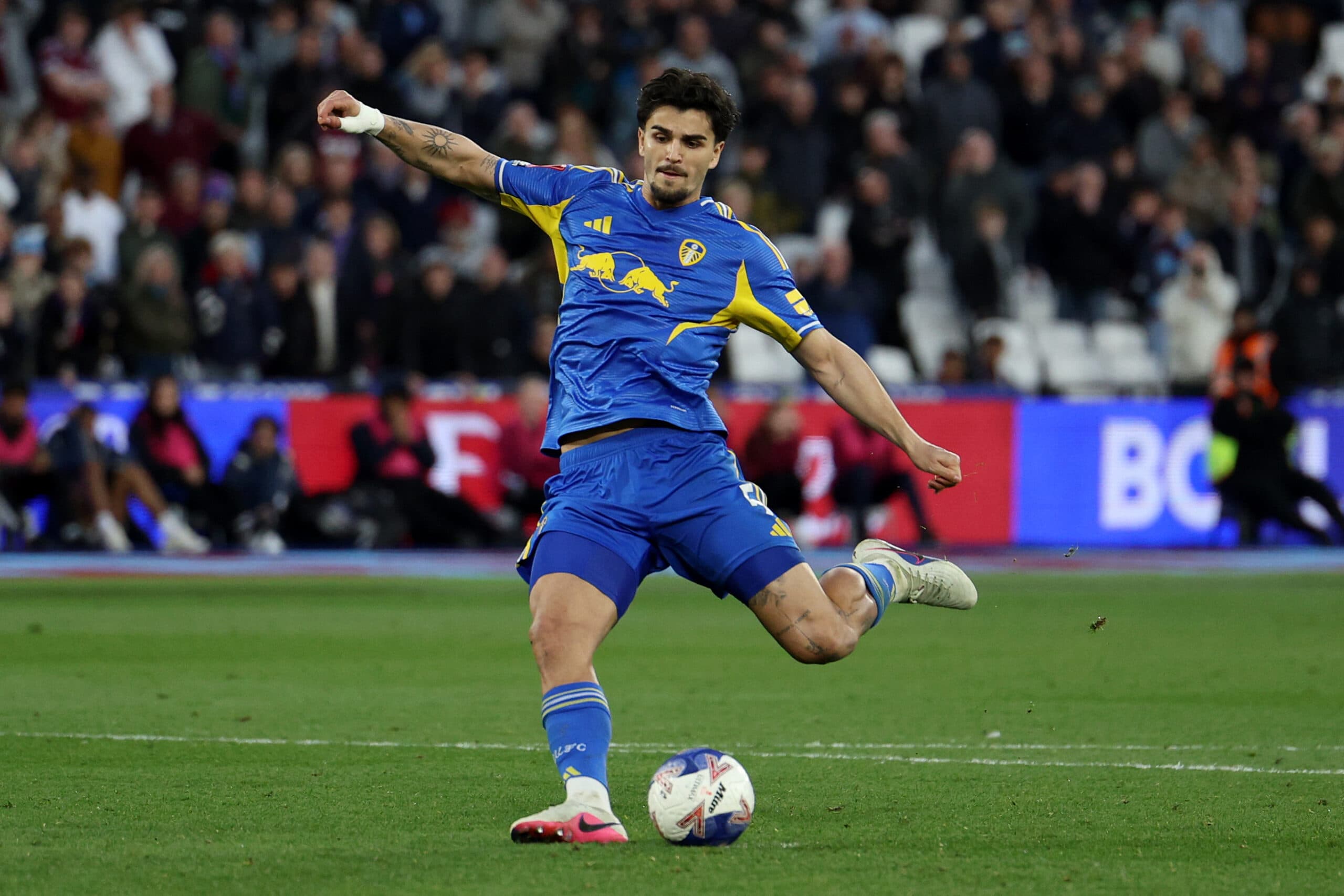 Leeds United Doing Everything To Retain This €20M Player: Is He Too Important Regardless Of Division?