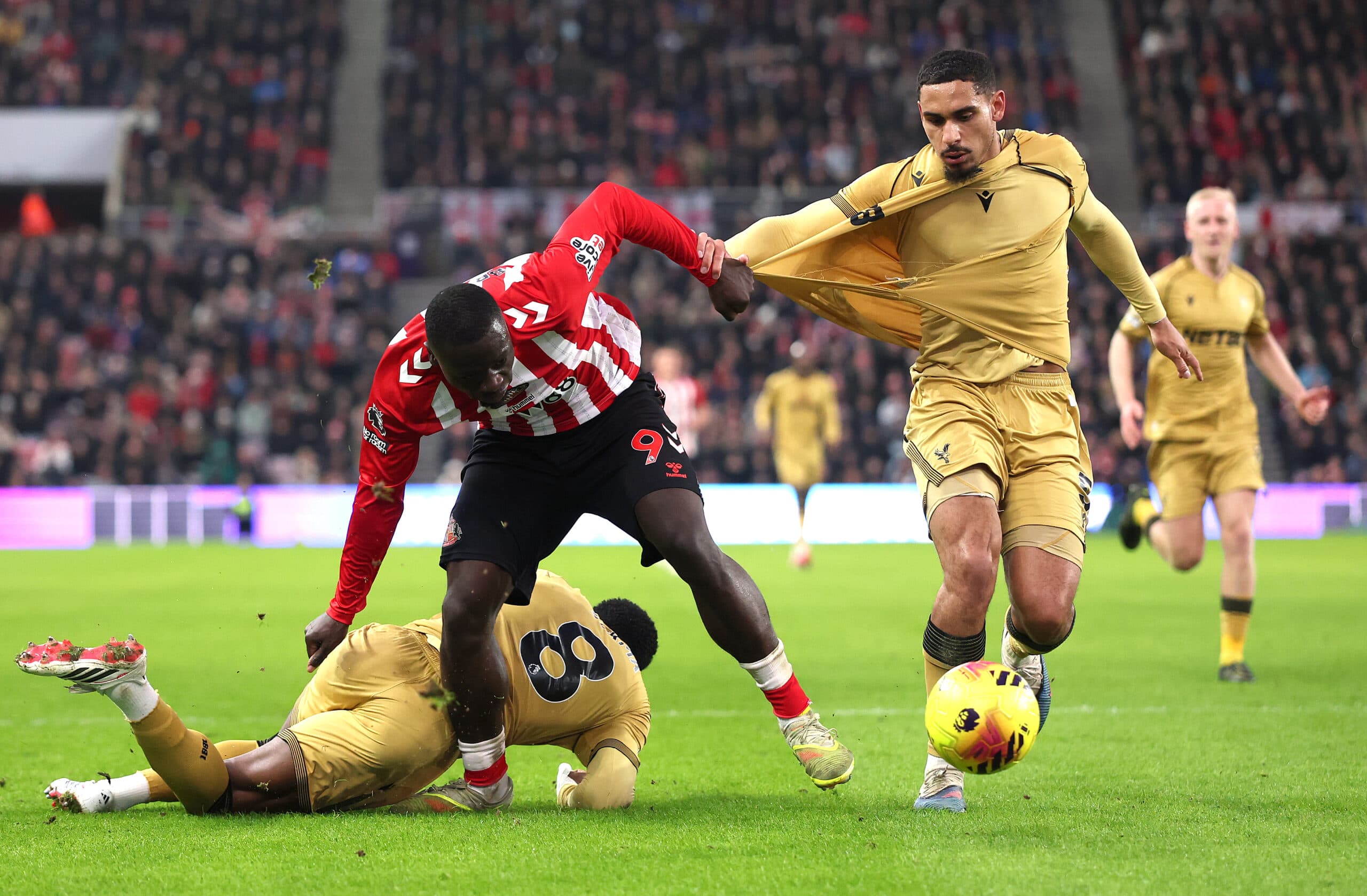 Sunderland Forward Is Generating Interest From Aston Villa: Should Le Bris Cash In On Him?