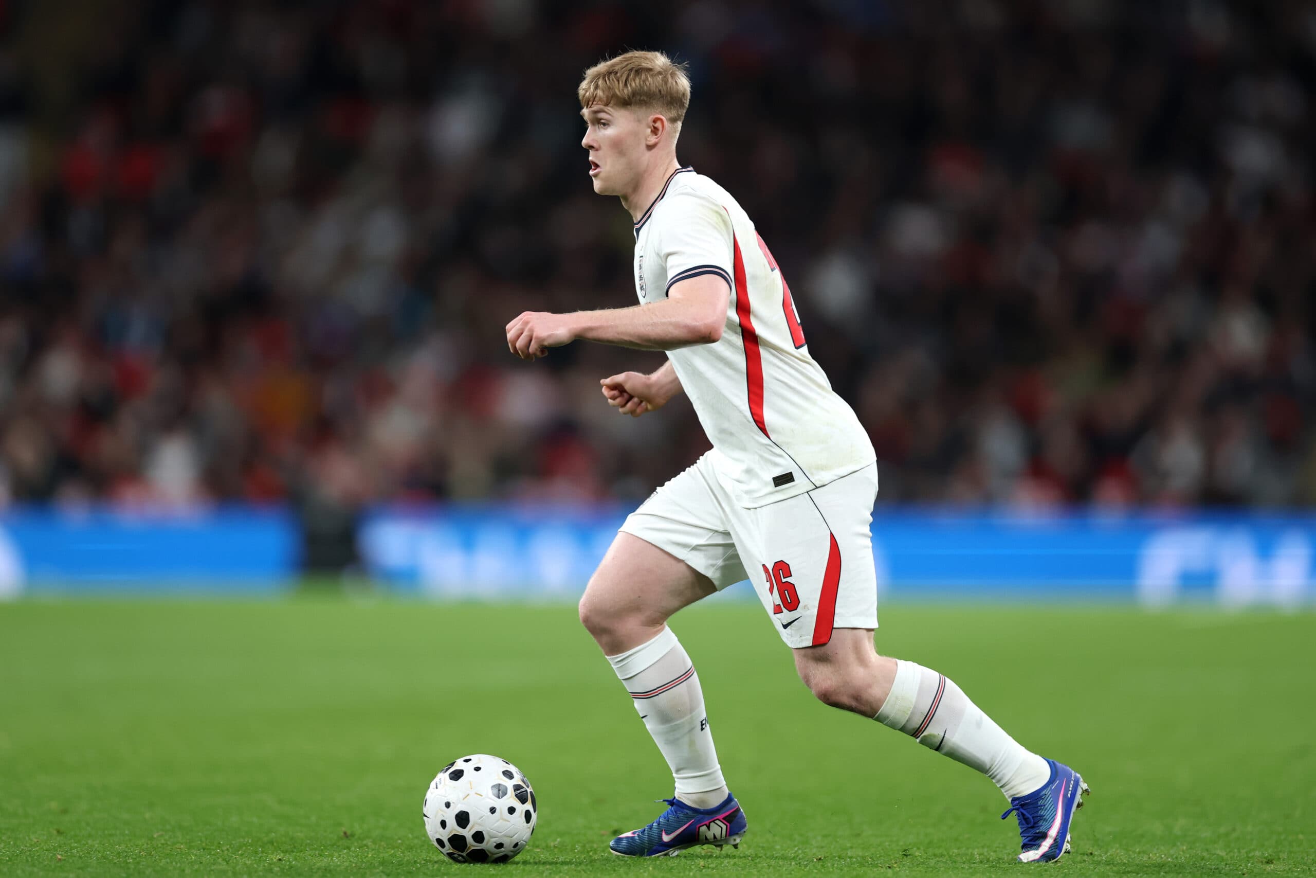 Chelsea Are In The Running To Land This Newcastle United Left-Back: Should Rosenior Move In For Him?