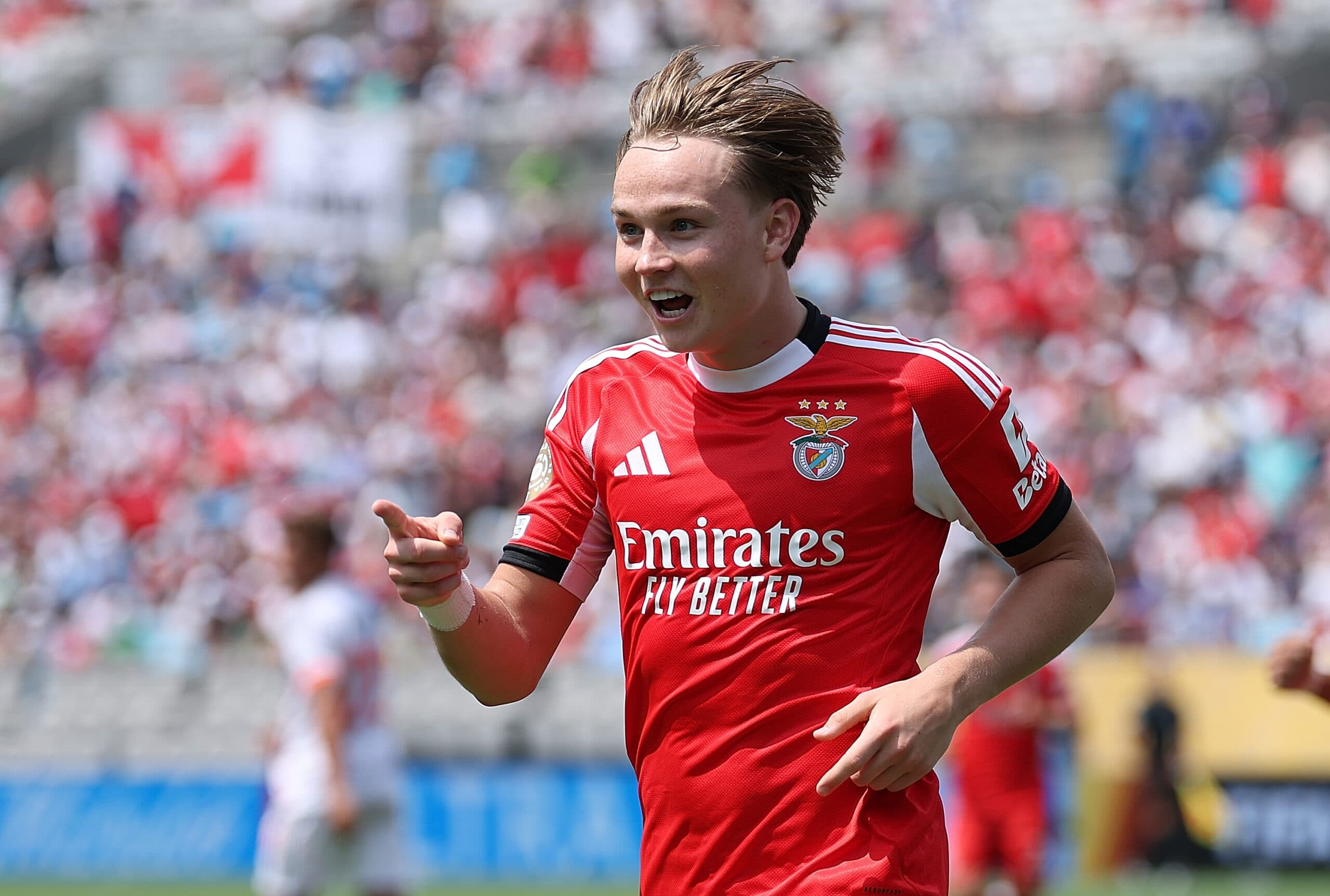 Manchester United Are In Pole Position To Recruit This Talented Winger: Good Choice For Carrick?