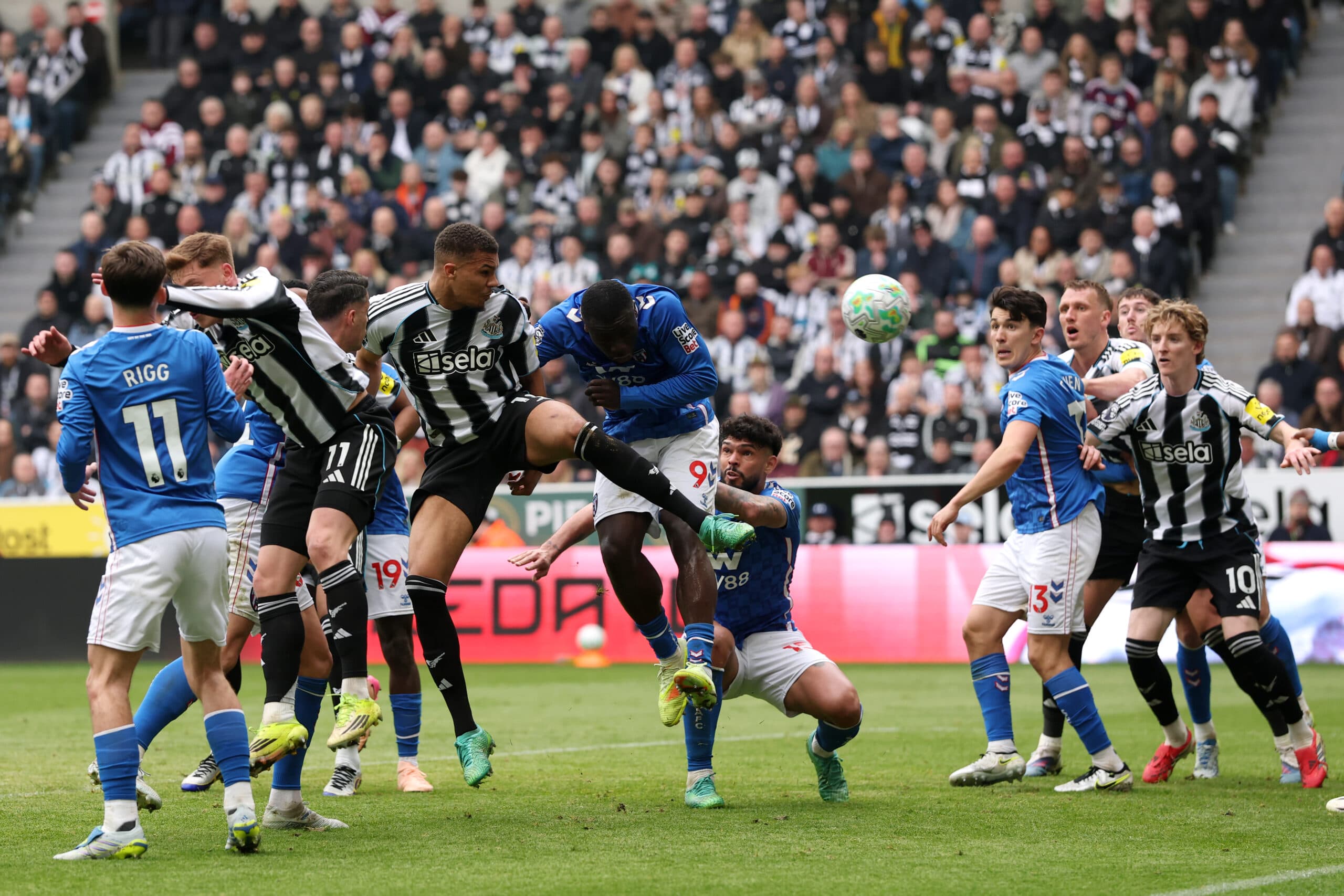 Livramento, Thiaw And Tonali To Start | 4-3-3 Newcastle United Predicted Lineup Vs Crystal Palace