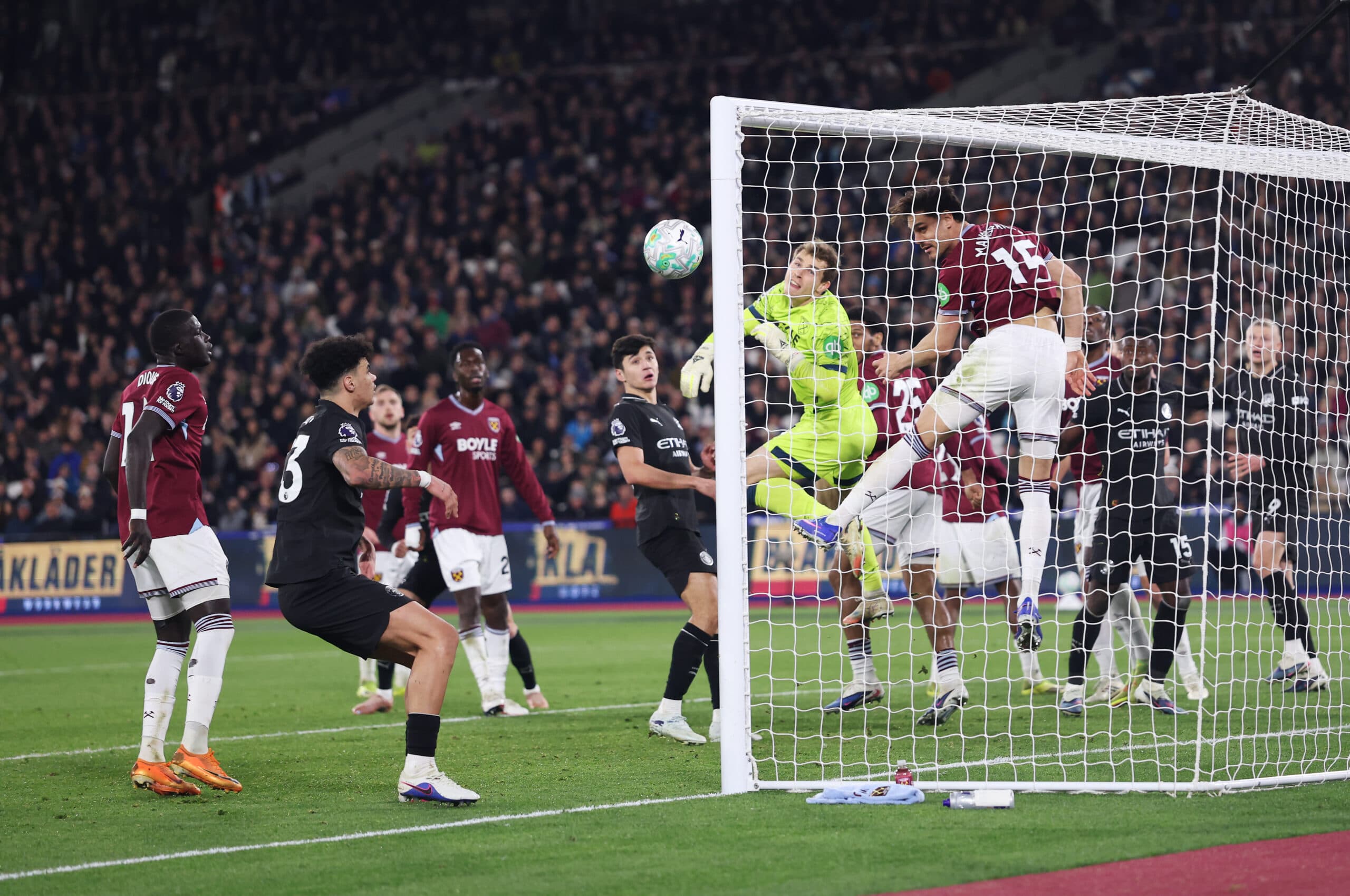 Silva Scores for Blues' Victory!