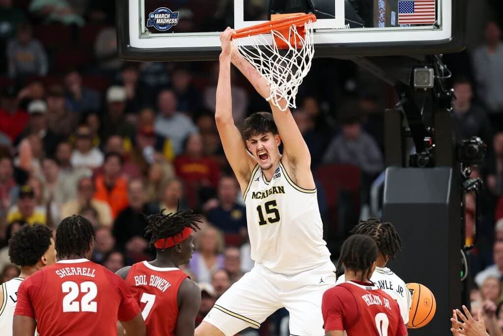 The Elite 8 begins, plus Tiger’s arrest