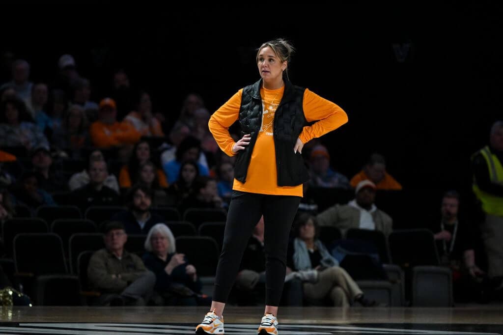Eight Tennessee women’s basketball players enter transfer portal, leaving one on roster
