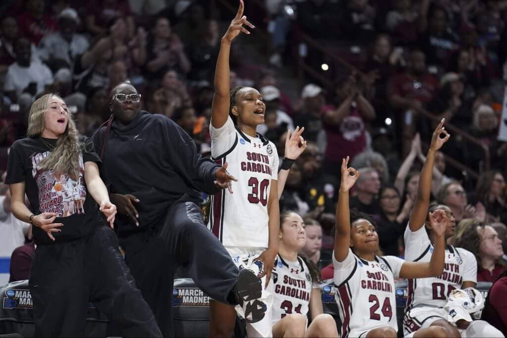 Women’s NCAA Tournament power rankings: These 16 teams could win the championship