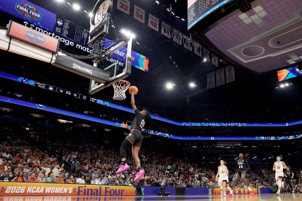 All eyes on South Carolina and UCLA for national championship fireworks. Will they deliver?