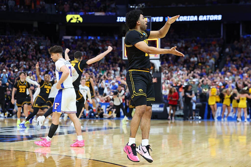 A No. 1 seed falls, plus a pop star’s soccer feud