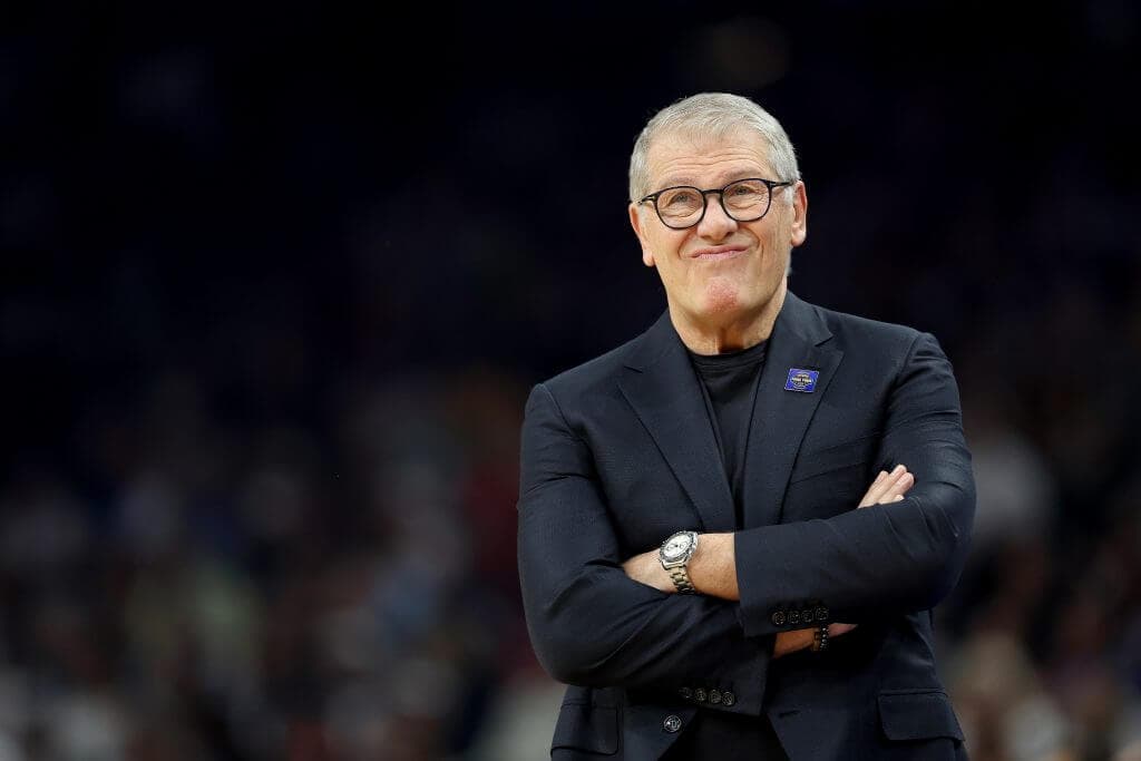 Geno Auriemma confirms return as UConn head coach next season