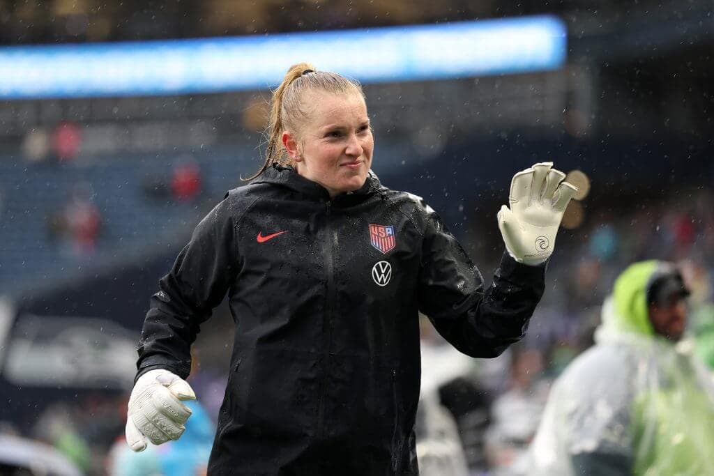 Three words: The battle for USWNT goalkeeper spot comes down to ‘tentacles versus claws’