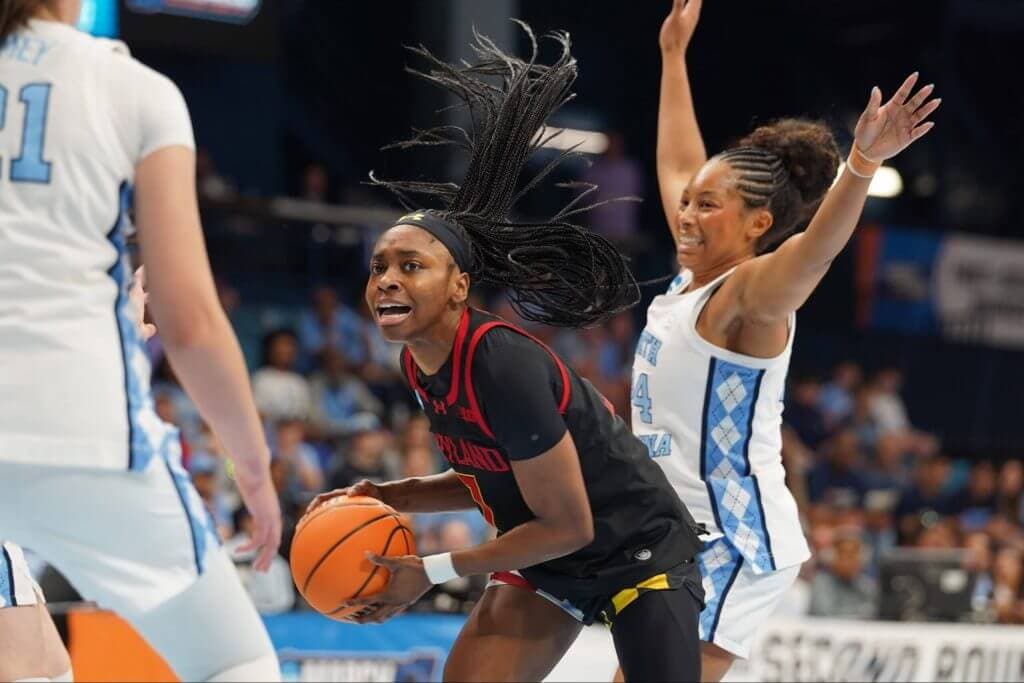 Maryland coach Brenda Frese gives intense coaching moment to Oluchi Okananwa