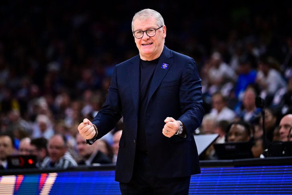 Geno Auriemma, the practiced problem-solver, must figure out his next step at UConn