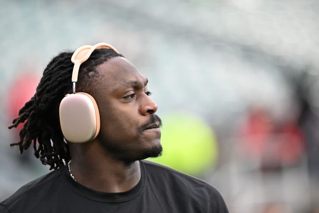 Adam Schefter hints at concerning A.J. Brown future with Eagles