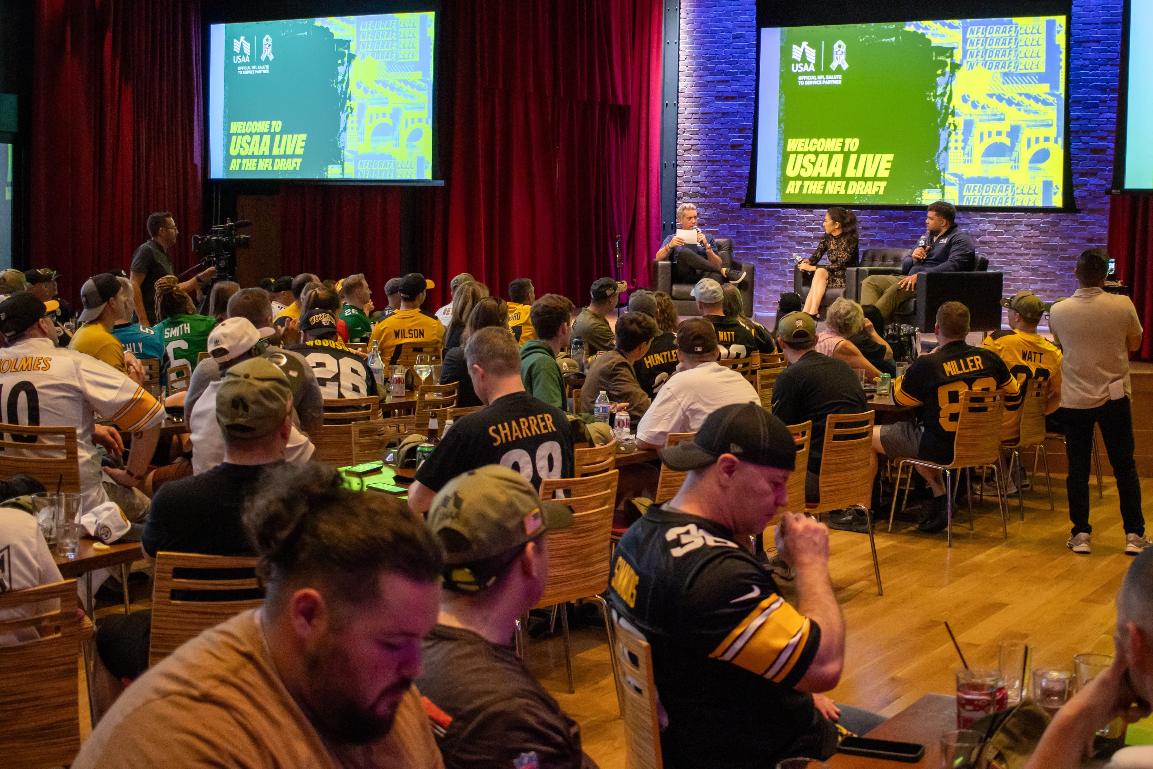 Pittsburgh Steelers fans interrupt ESPN NFL Draft broadcast with NSFW Flyers chant