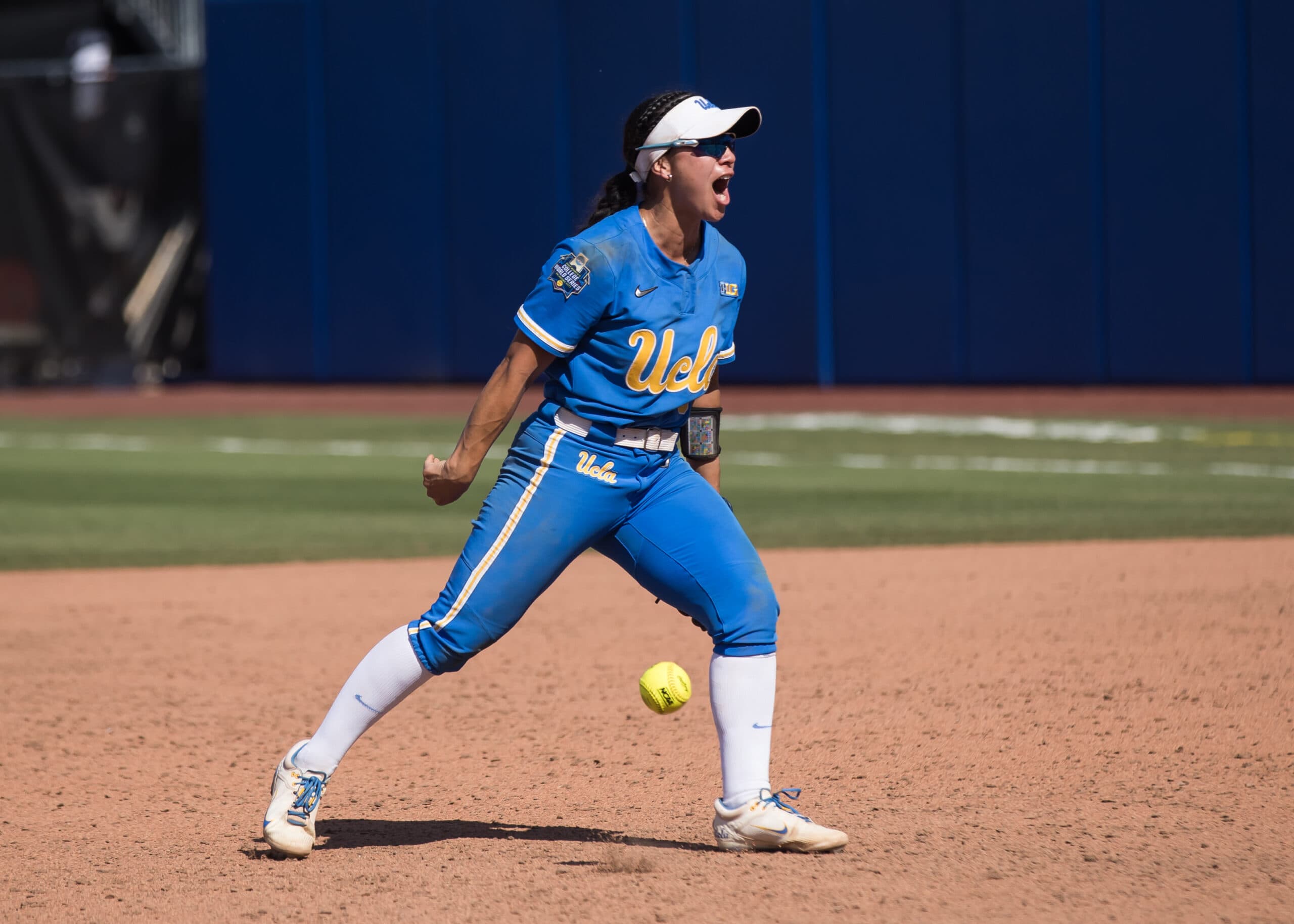 How to live stream UCF vs UCLA: NCAA Softball Tournament Super Regionals, TV channel