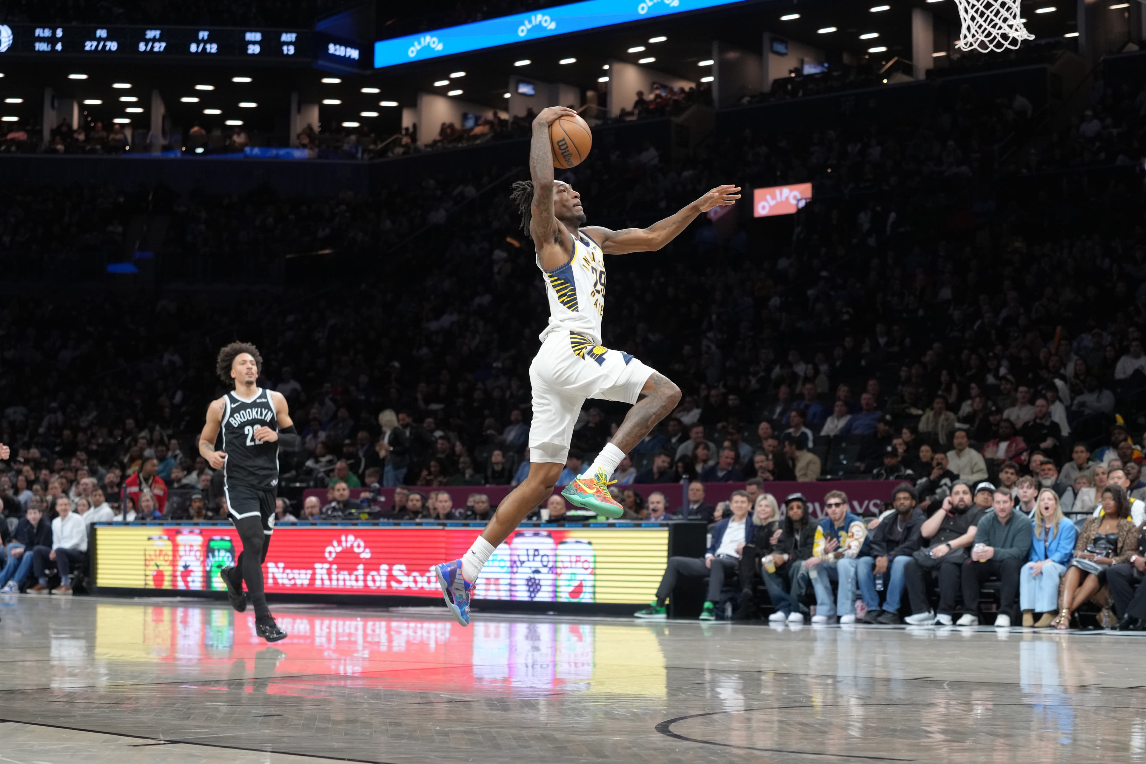 Pacers fan becomes viral meme after girlfriend’s hilarious NBA reaction